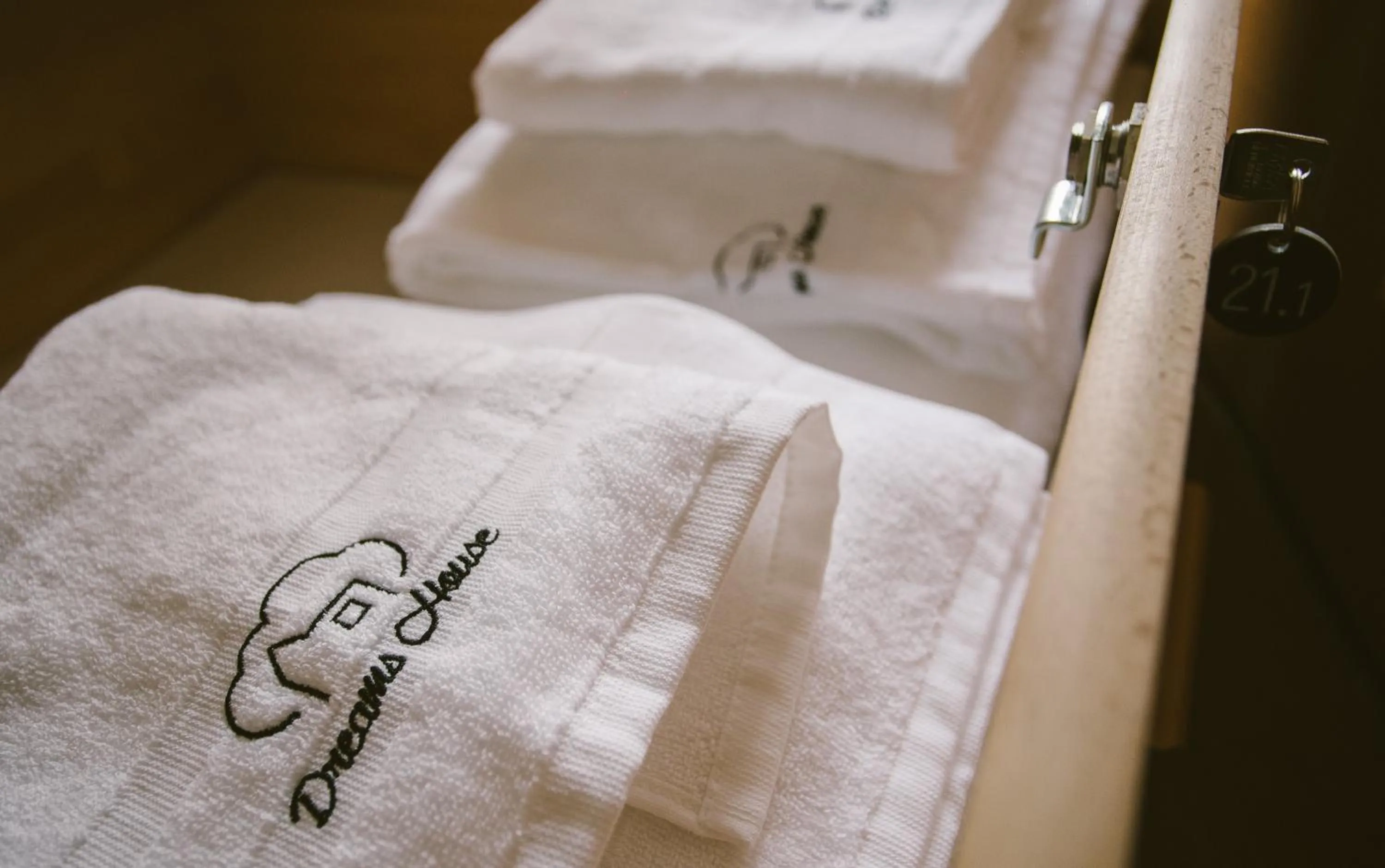 Property logo or sign, Bed in DREAMS HOUSE