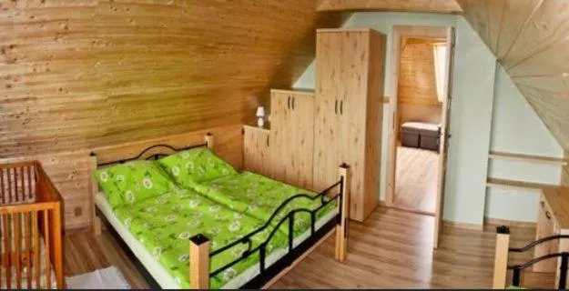 Bed in U Edyho