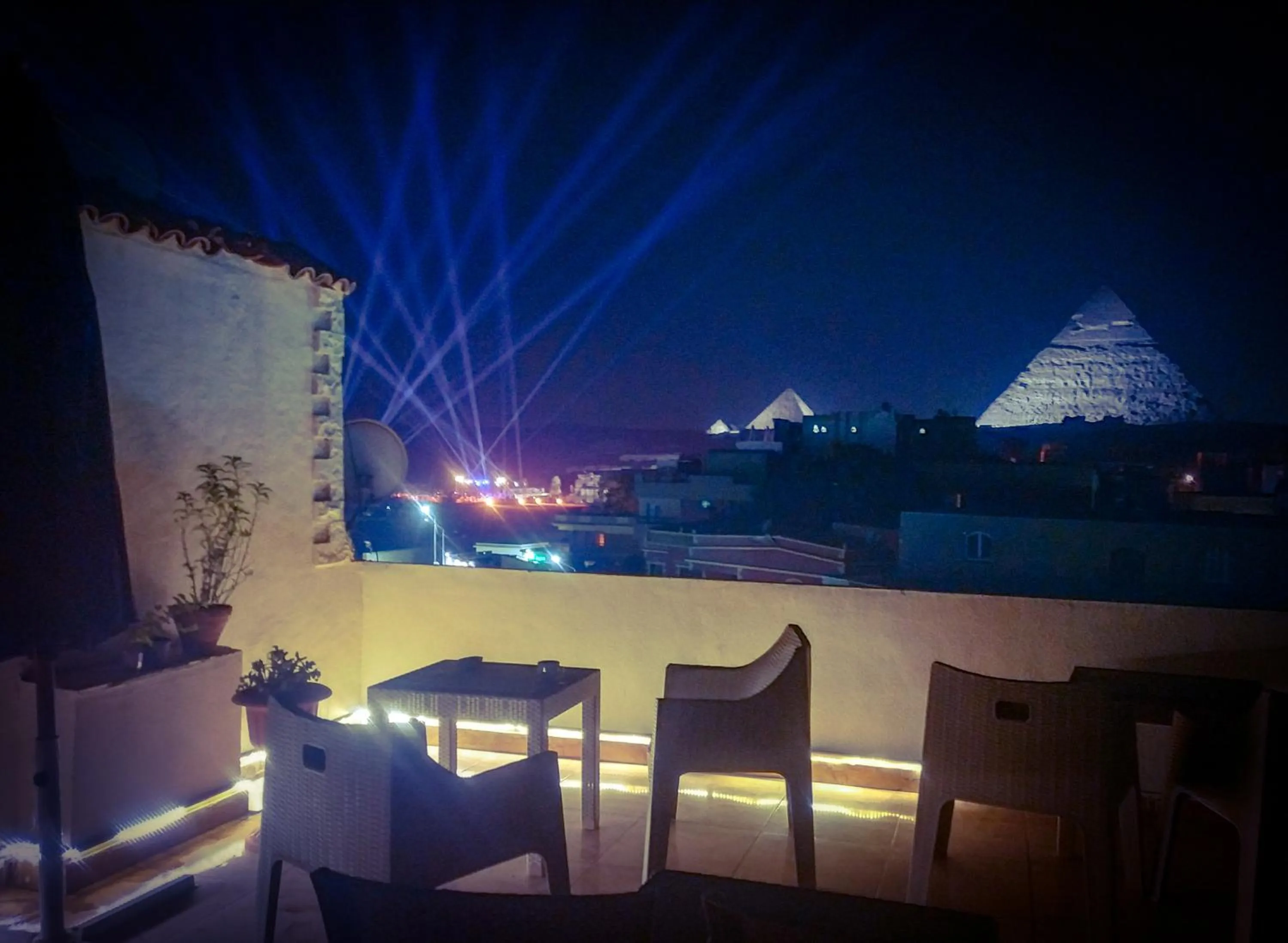 Balcony/Terrace in Pyramids Top Inn