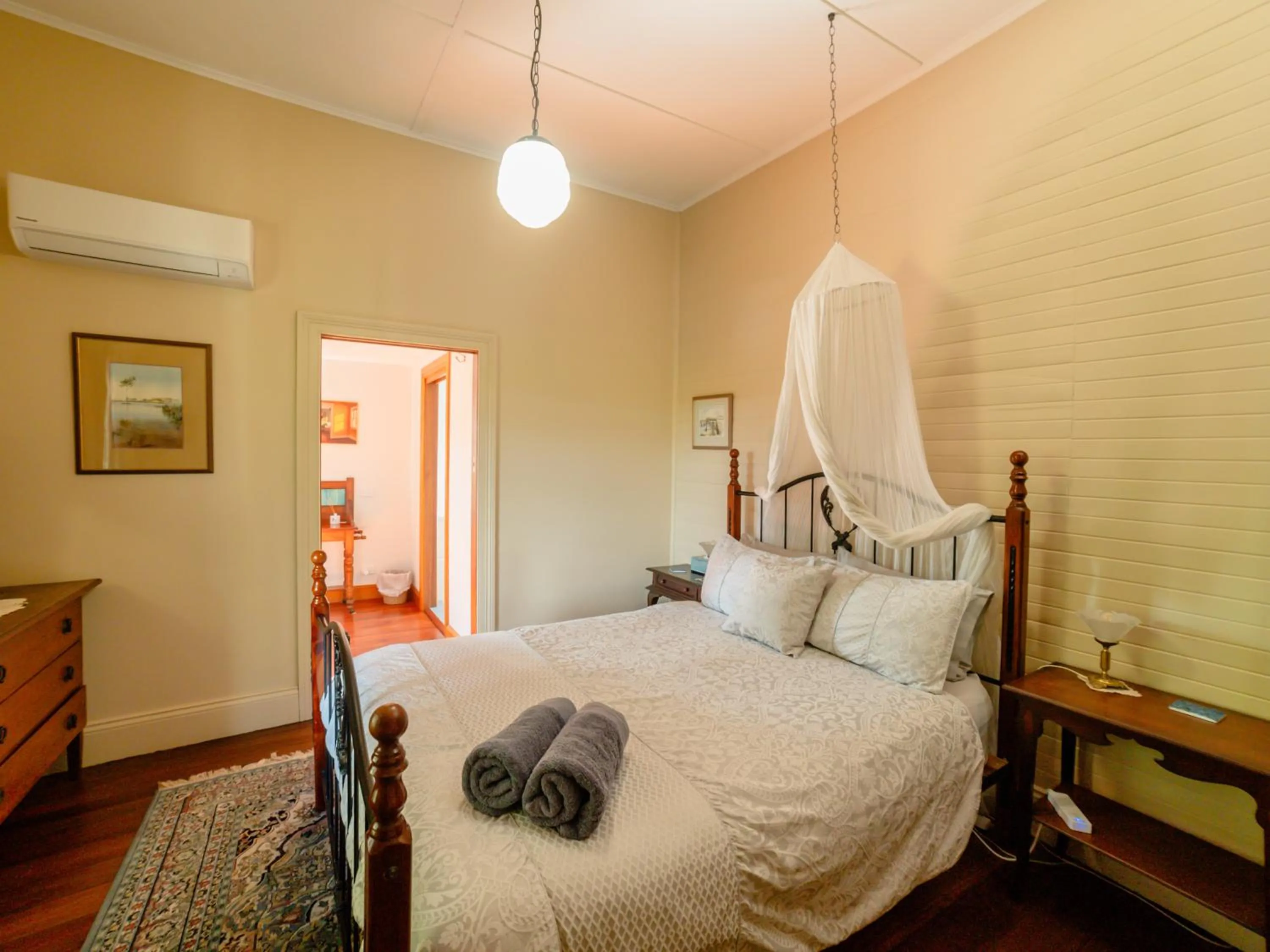 Bed in Maddies of Bolwarra