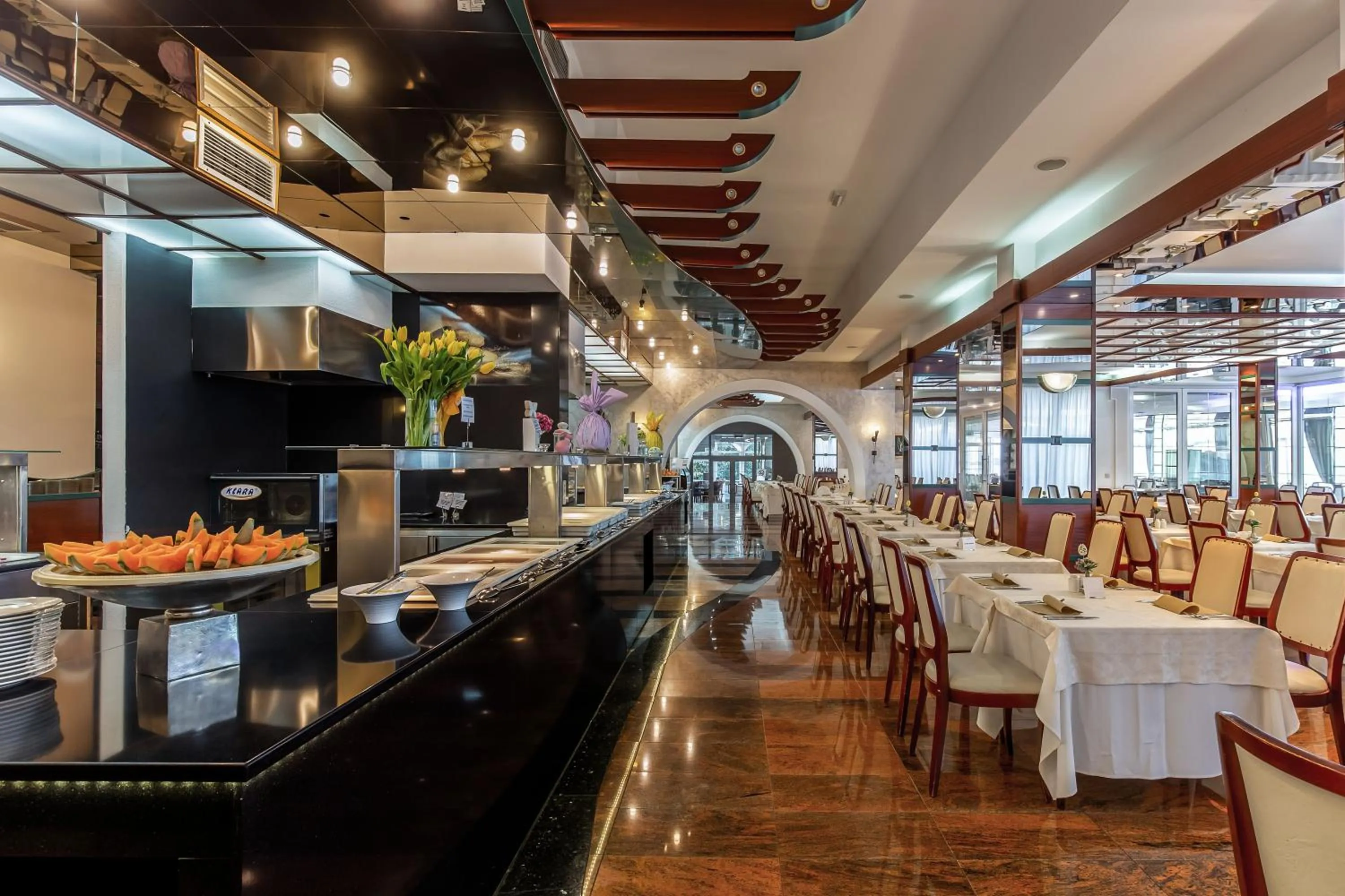 Breakfast in Hotel Malin