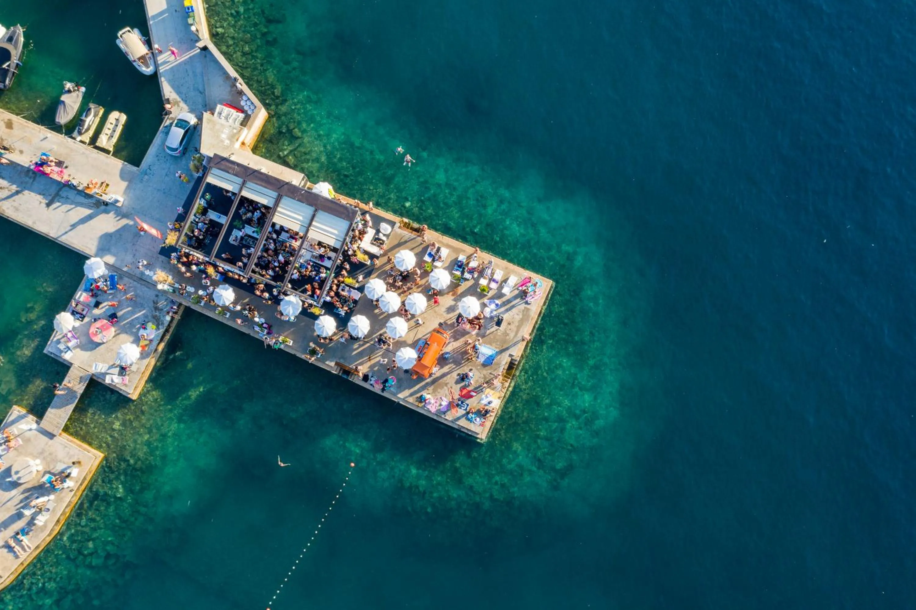 Beach in Hotel Malin