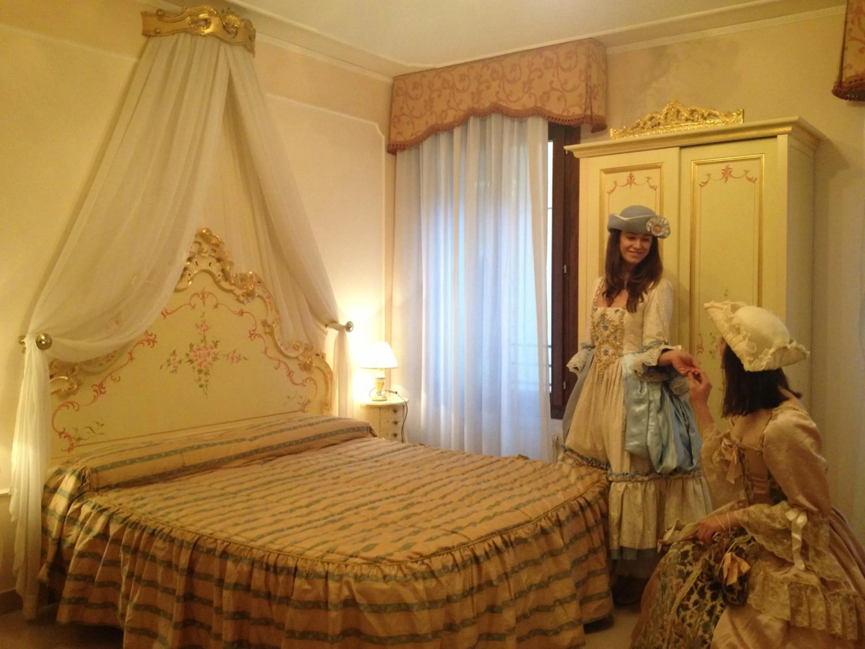 Bed in Hotel At Leonard