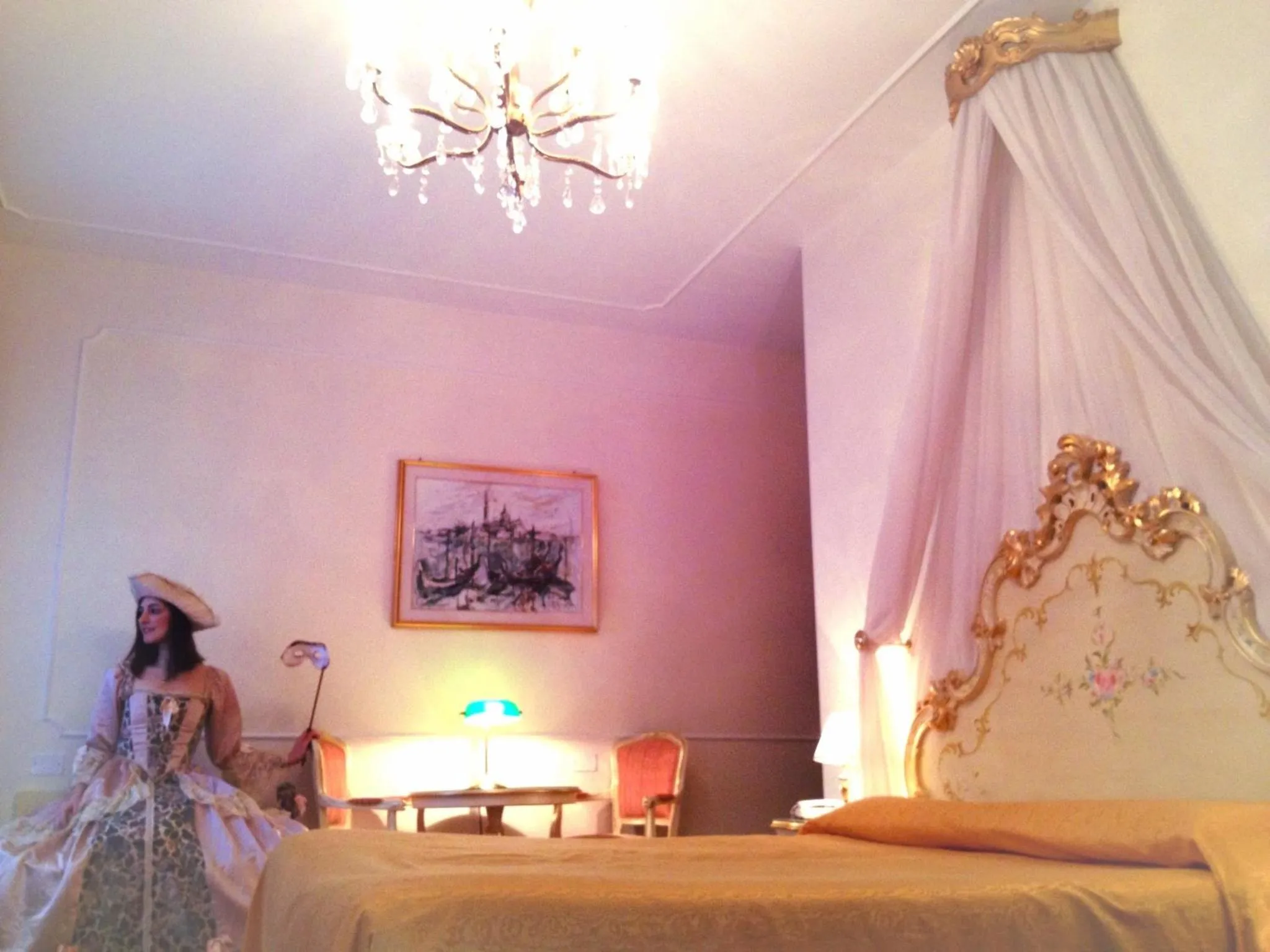 Bed in Hotel At Leonard