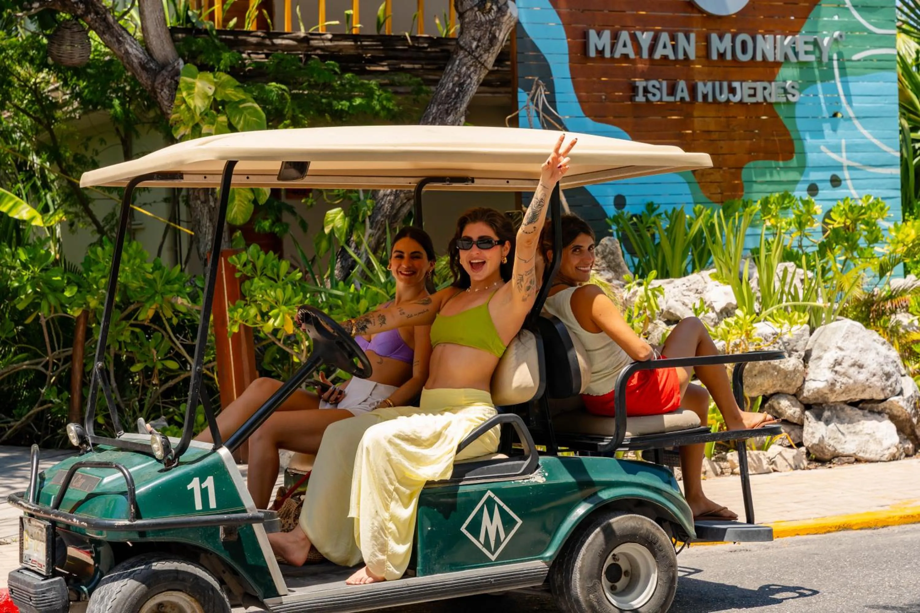 Spring in Mayan Monkey Isla Mujeres - Social Hotel