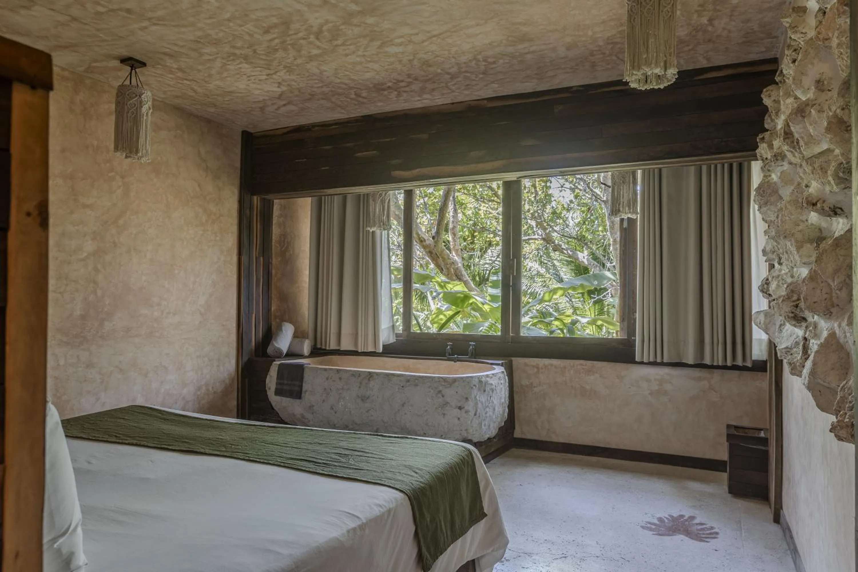 Bed in Mayan Monkey Isla Mujeres - Social Hotel