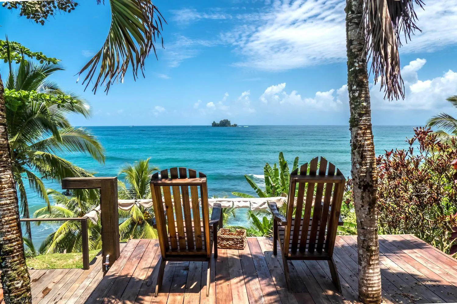 Beach in Bird Island Bungalows