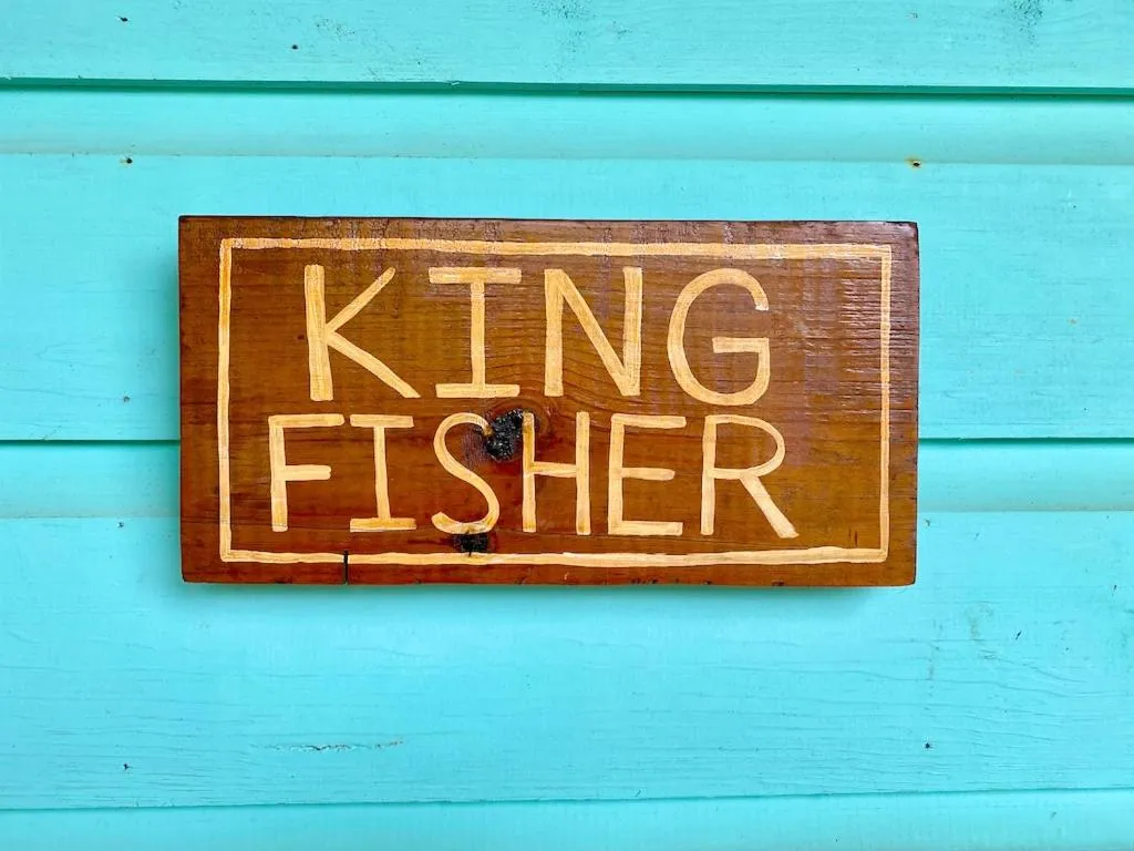 Logo/Certificate/Sign in Bird Island Bungalows