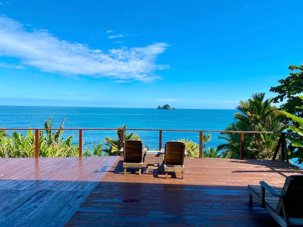 Natural landscape in Bird Island Bungalows