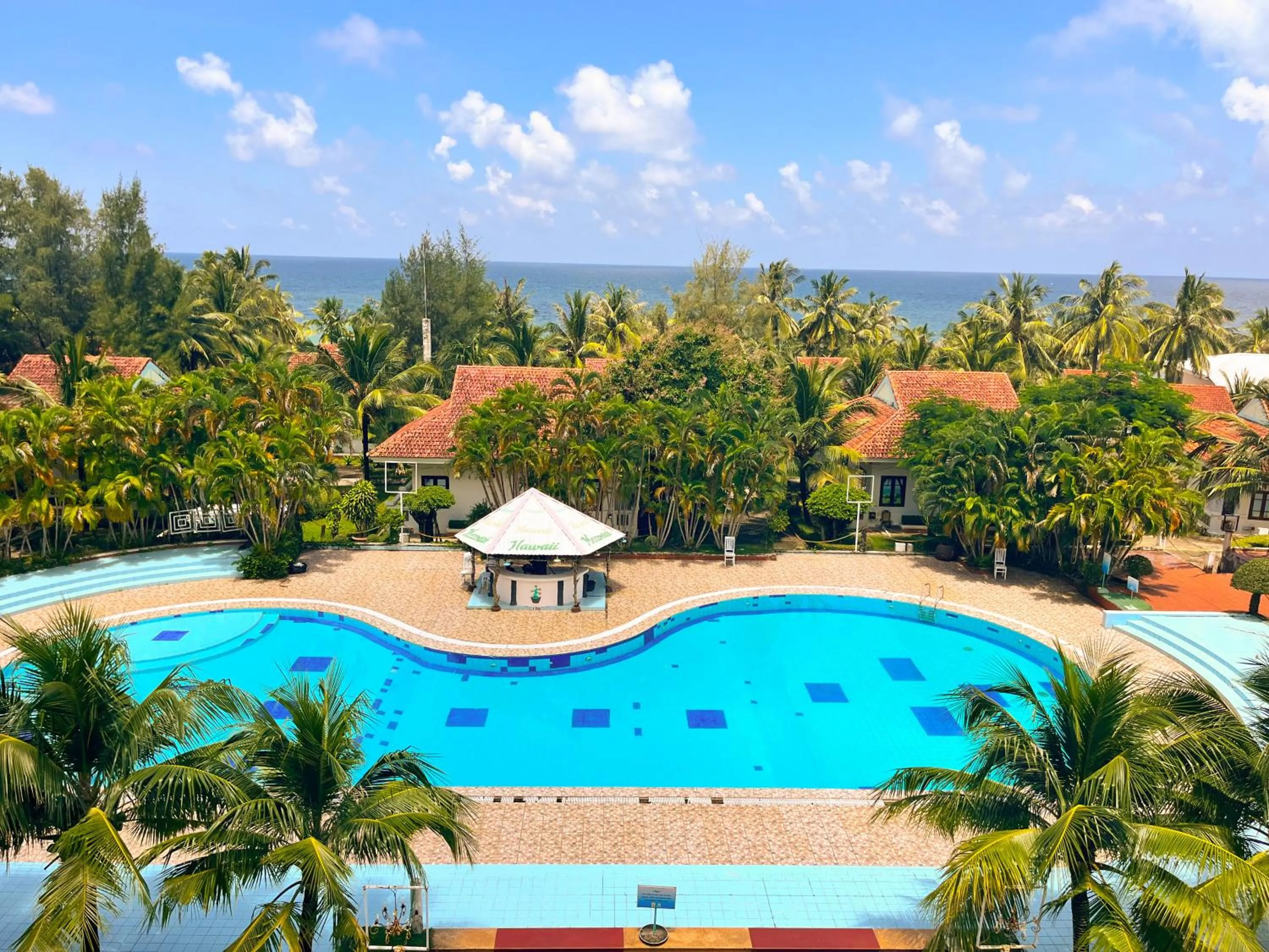 Swimming pool in Hawaii Resort Phu Quoc