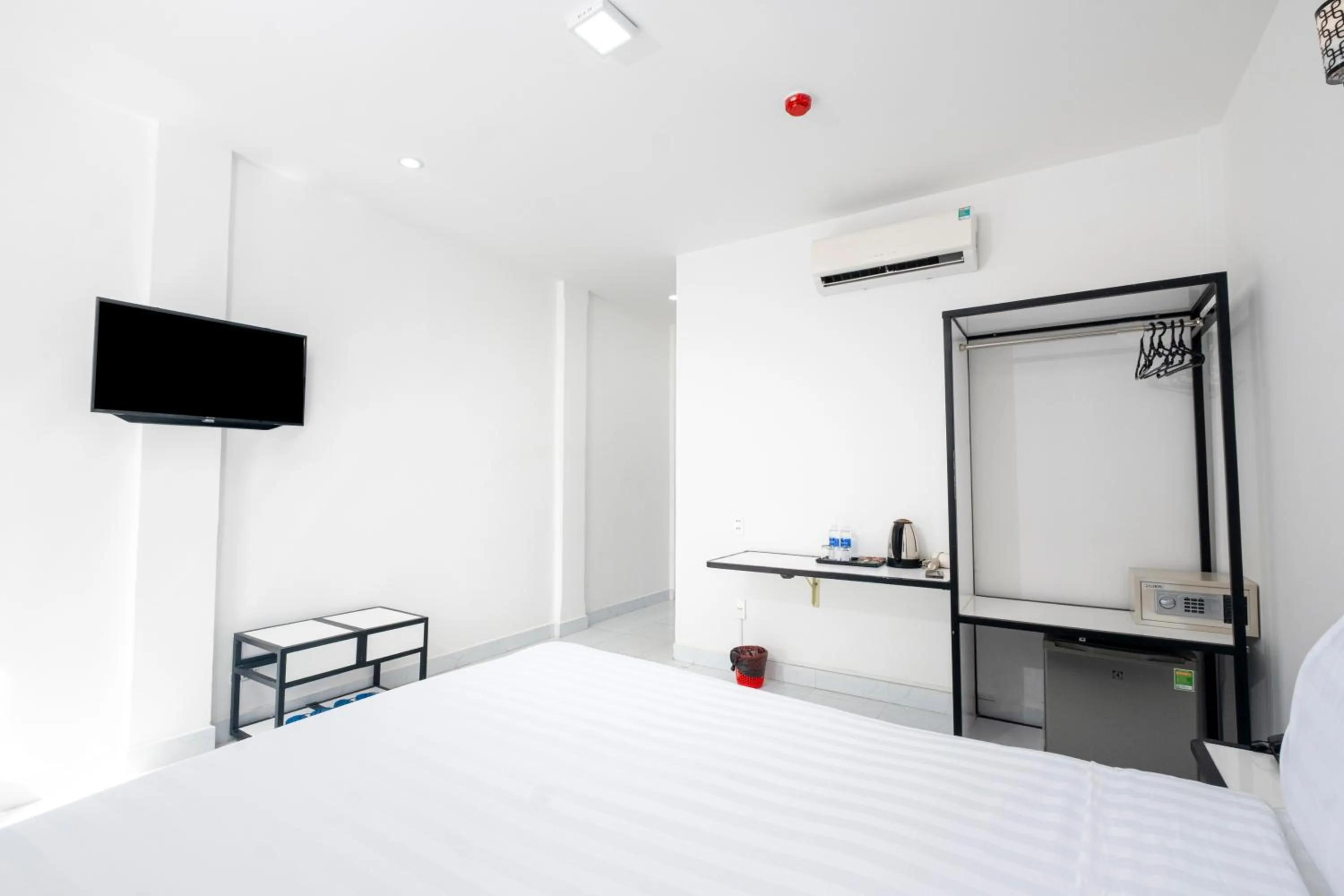 Bedroom, Bed in Hawaii Resort Phu Quoc