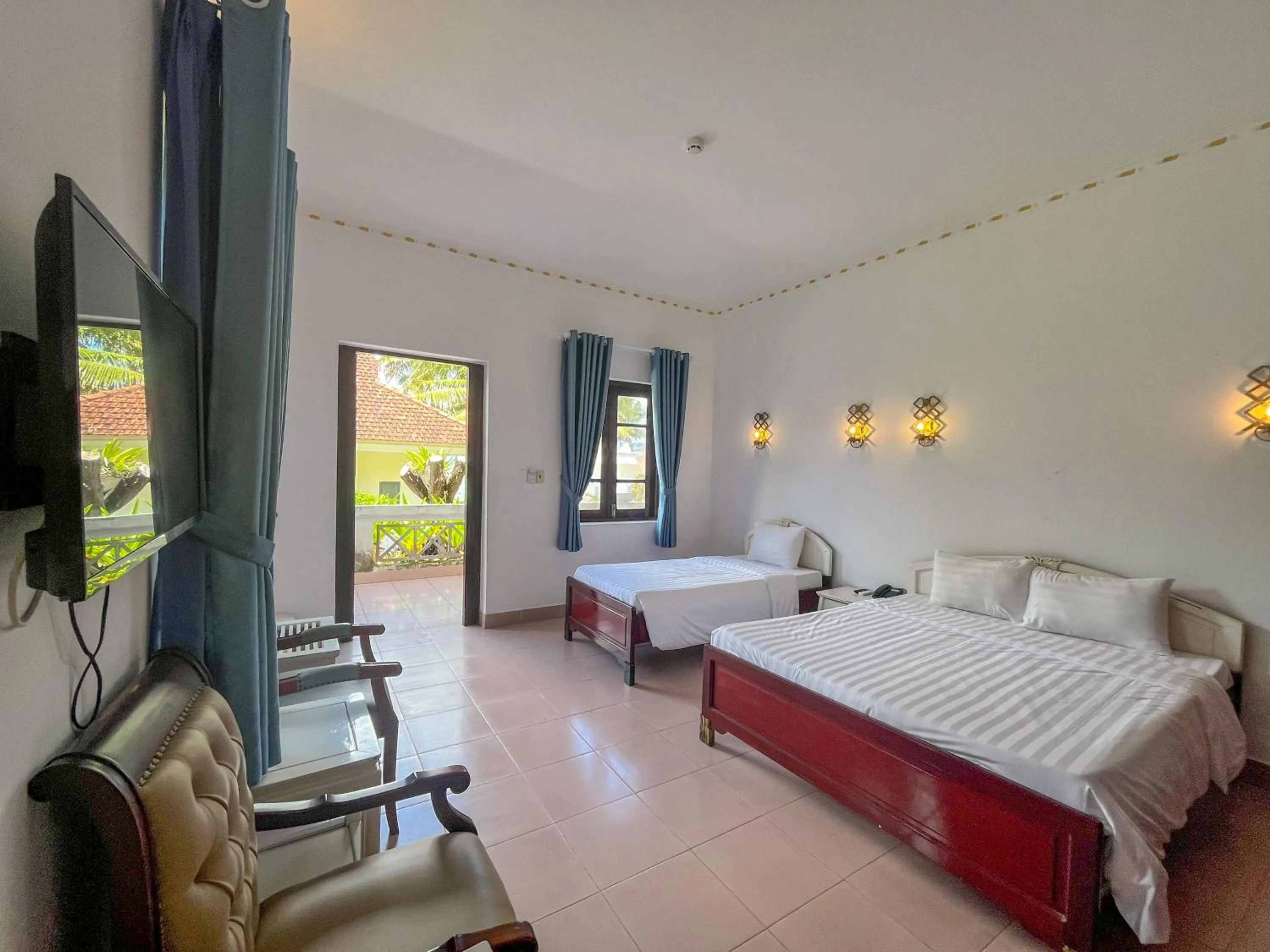 Bed in Hawaii Resort Phu Quoc