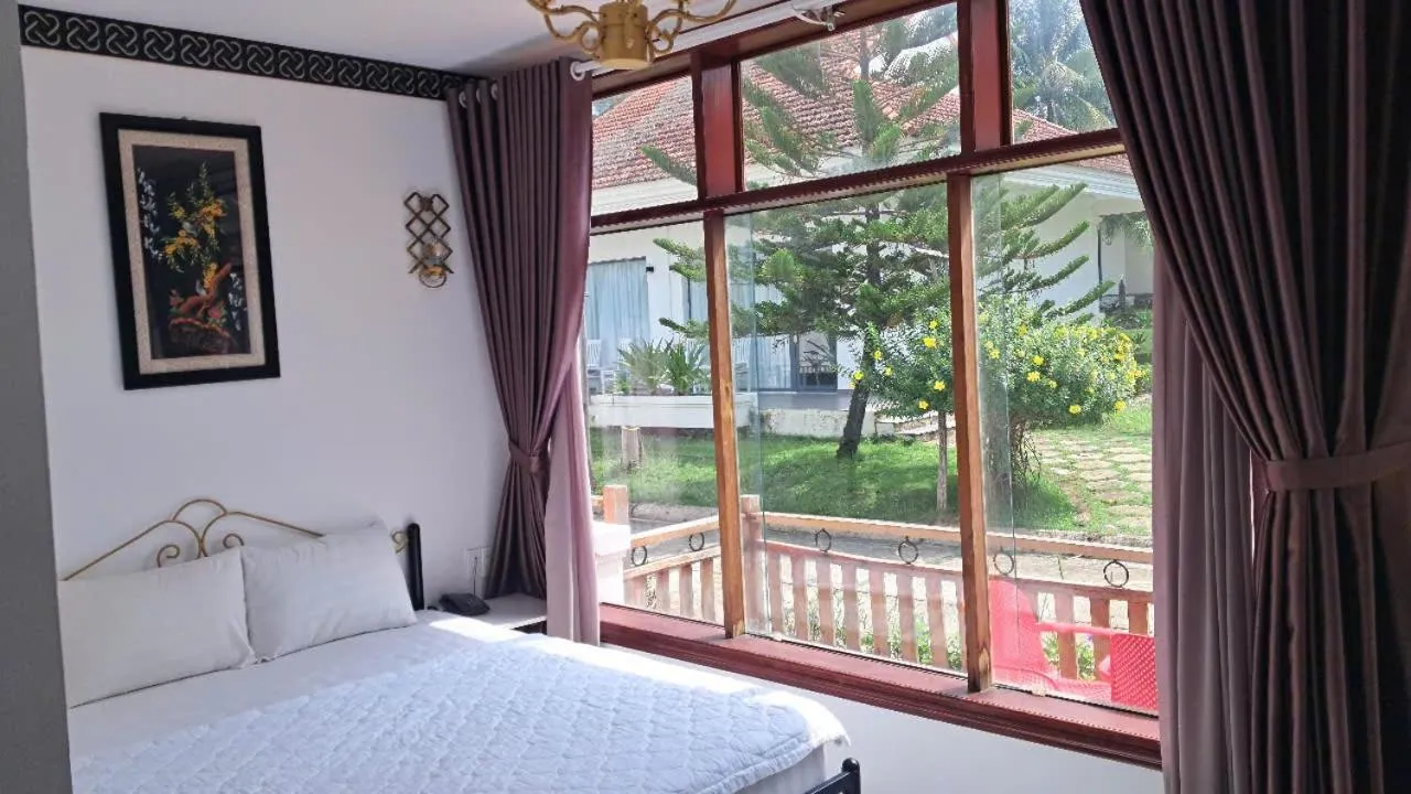 Bed in Hawaii Resort Phu Quoc