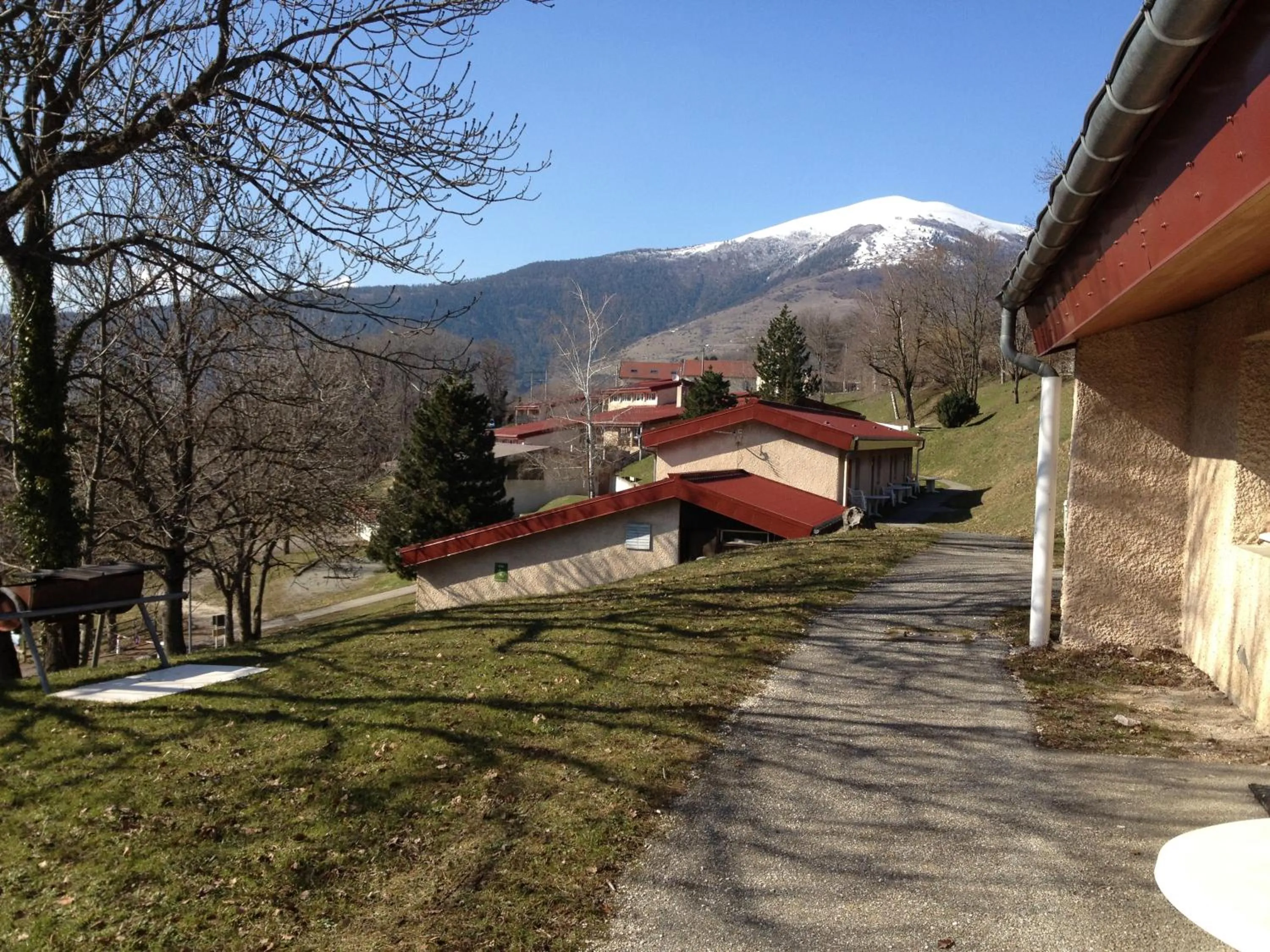 Property building in Les Aveilles