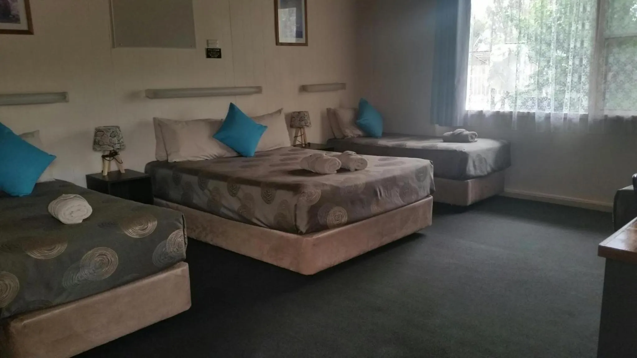 Bedroom, Bed in Copper City Motel