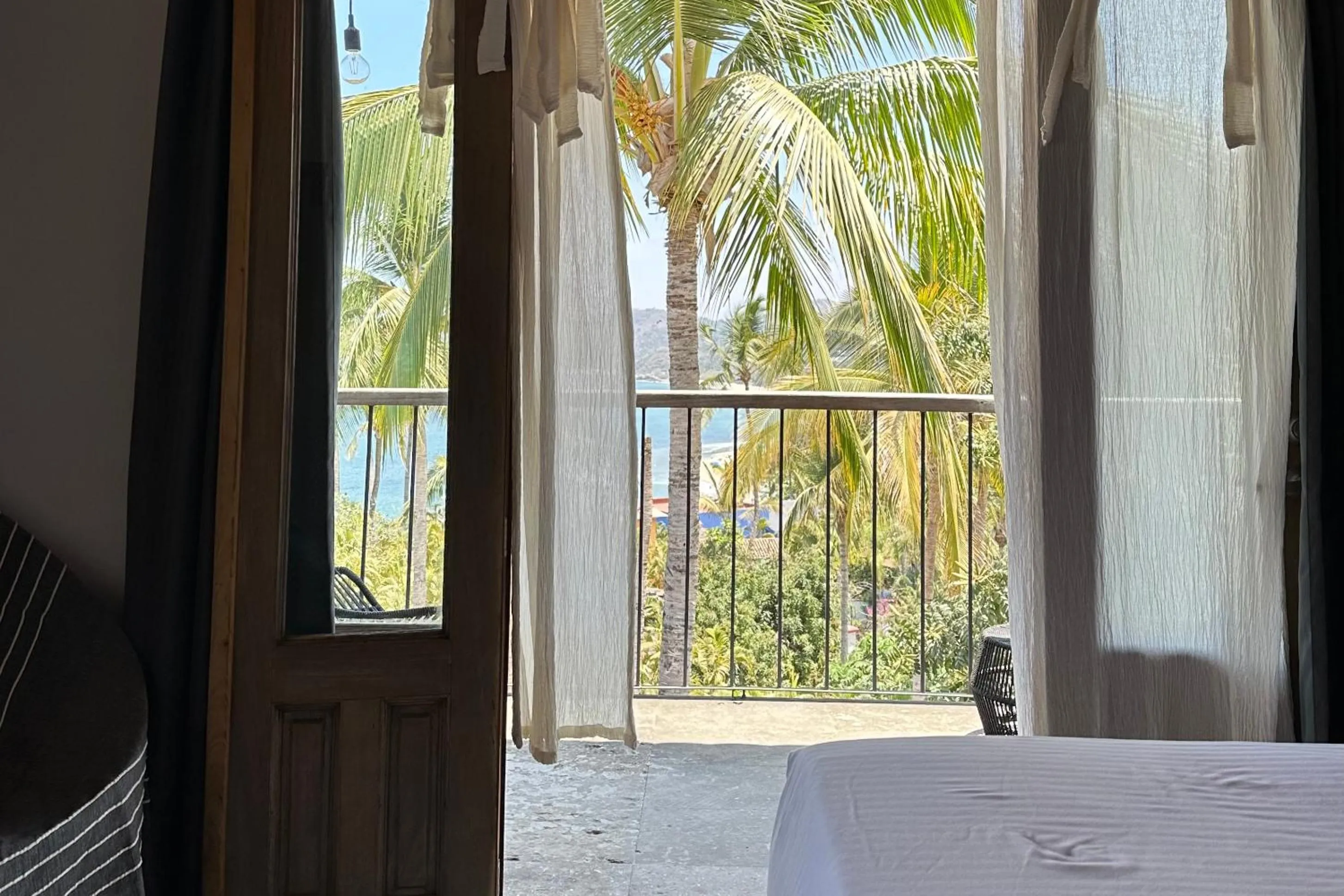 Balcony/Terrace, Bed in DISTRITO 88 - Hotel Boutique Only Adults