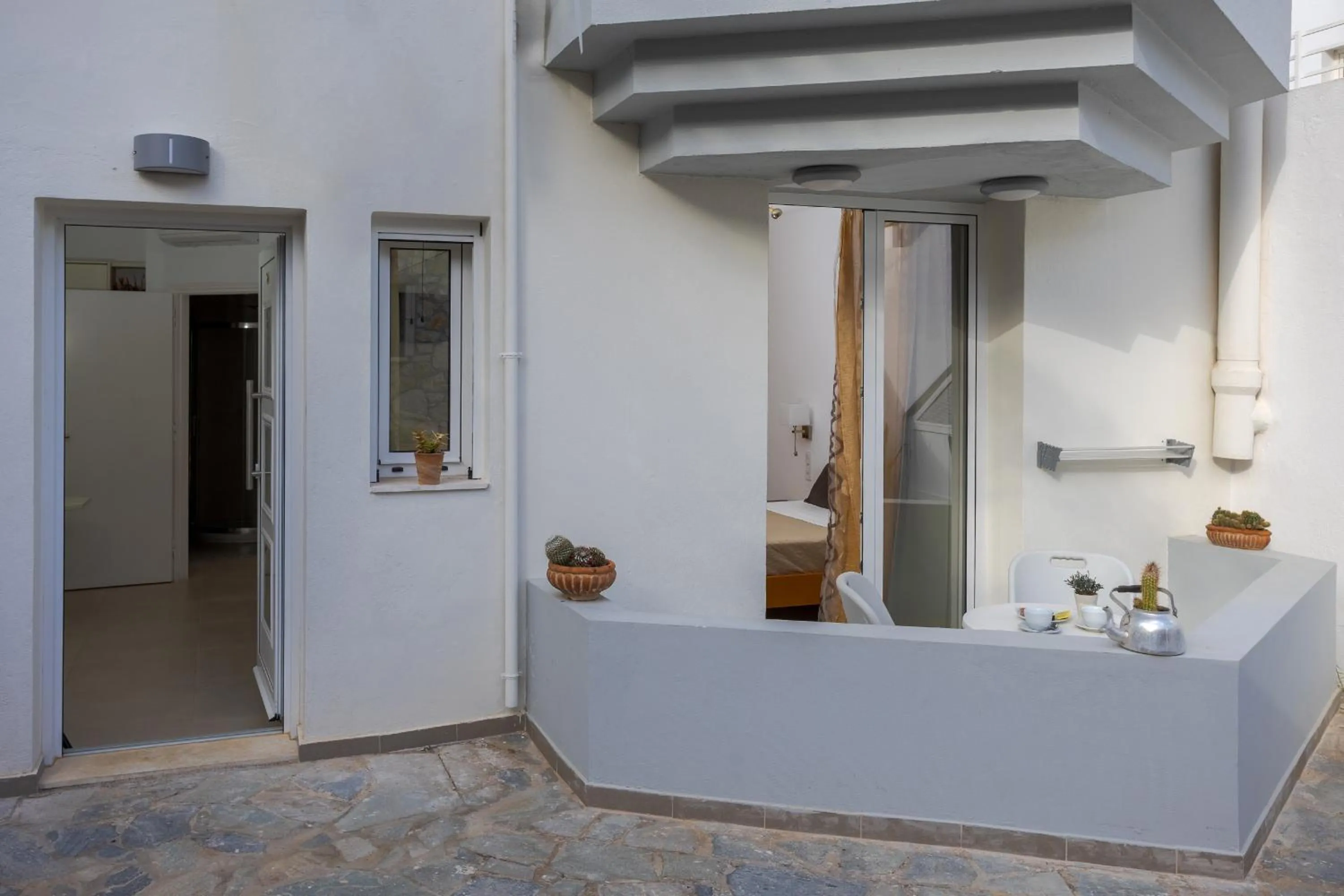 Balcony/Terrace in Camelot Royal Beds by Estia