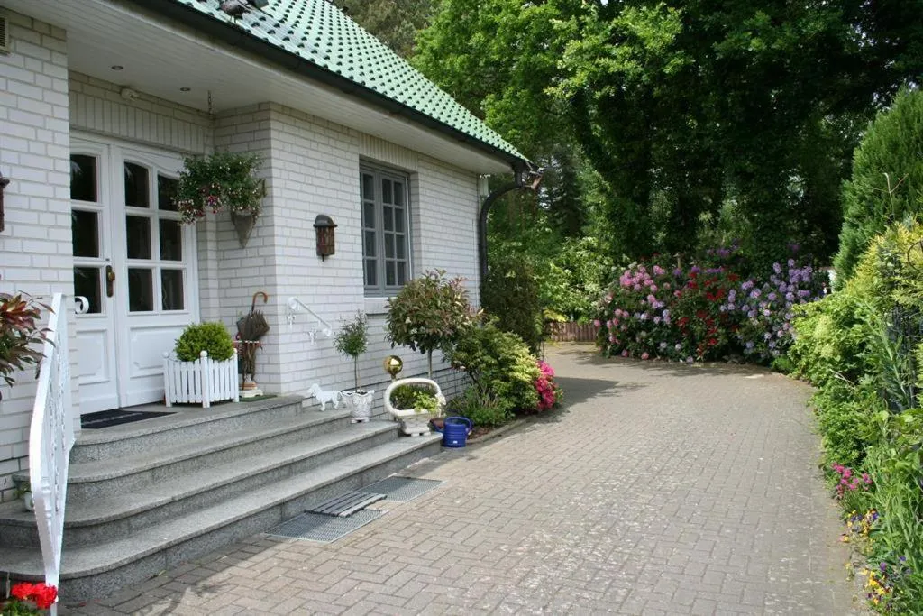 Ewigleben, Landhaus Gartenstraße