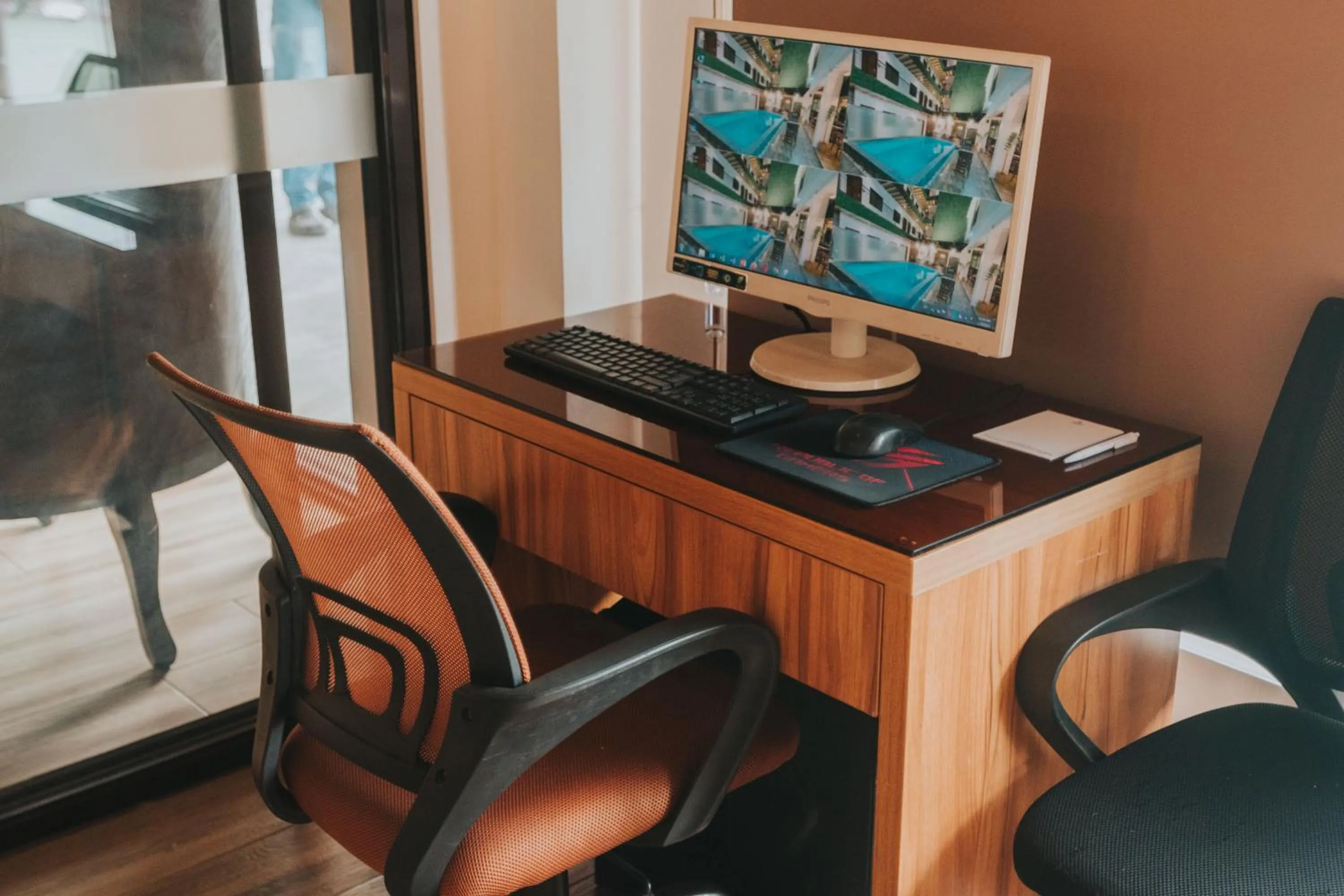 Business facilities in SureStay Plus Hotel by Best Western AC LUXE Angeles City