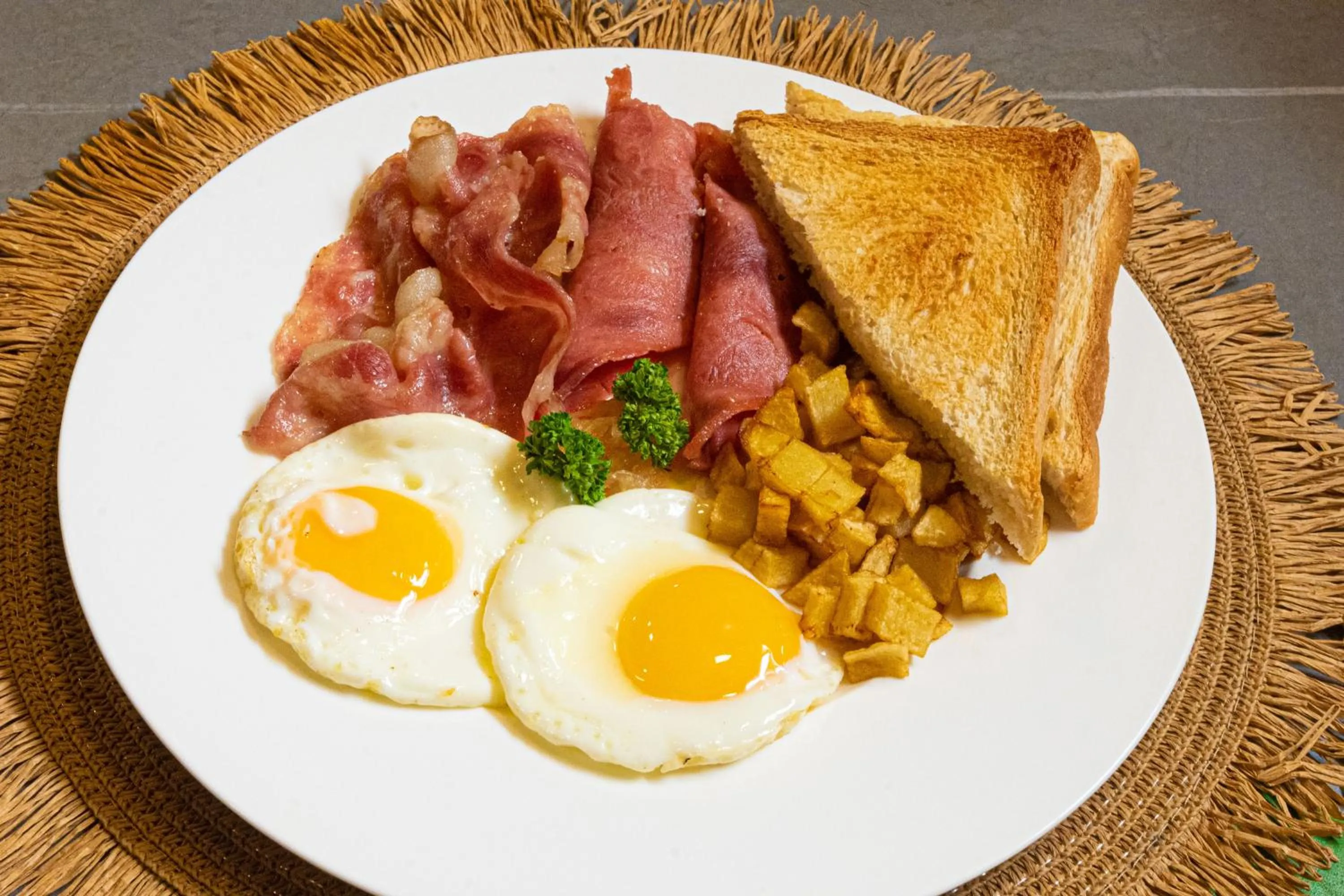 Breakfast in SureStay Plus Hotel by Best Western AC LUXE Angeles City