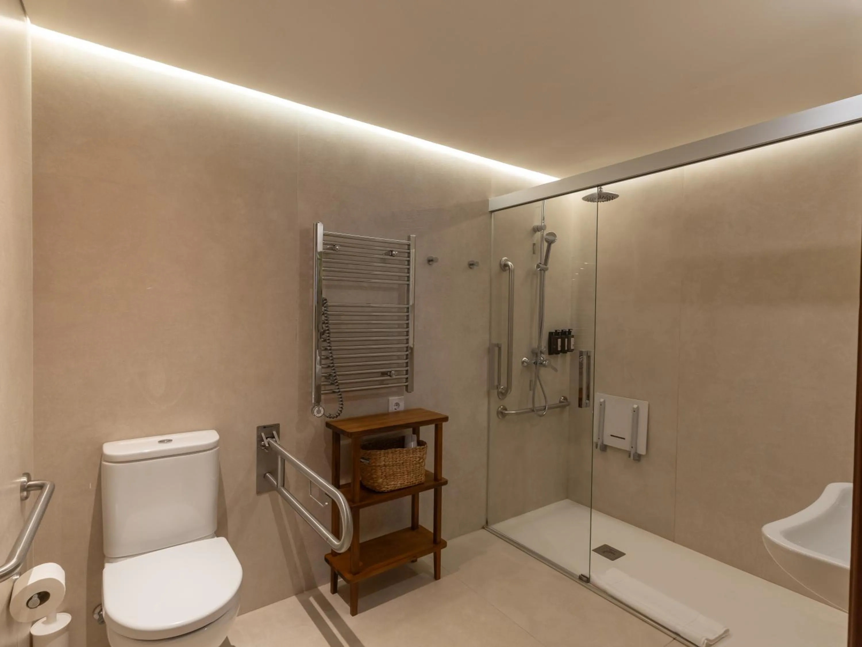Shower in Marton Turisme de Interior