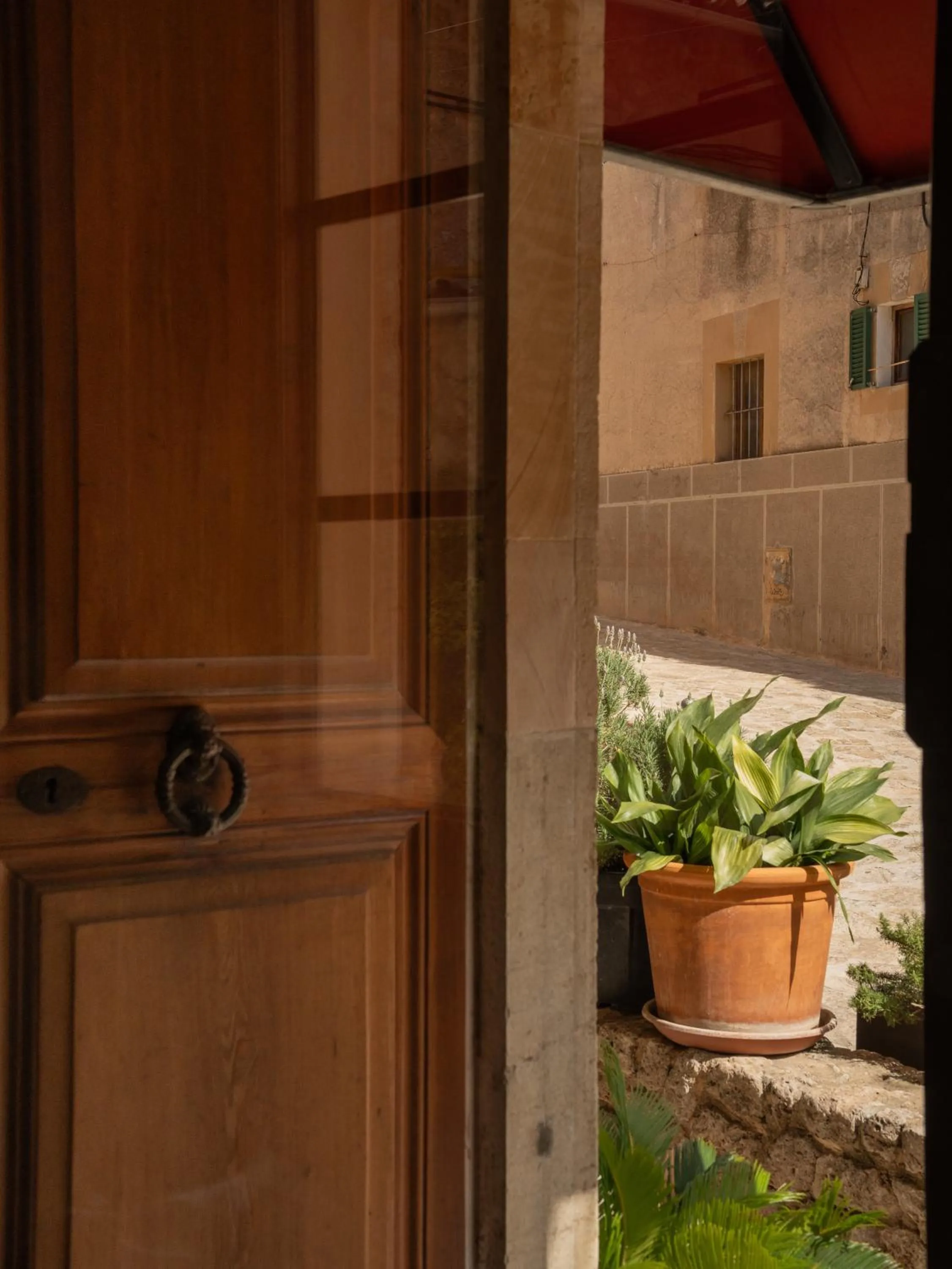 Facade/entrance in Marton Turisme de Interior