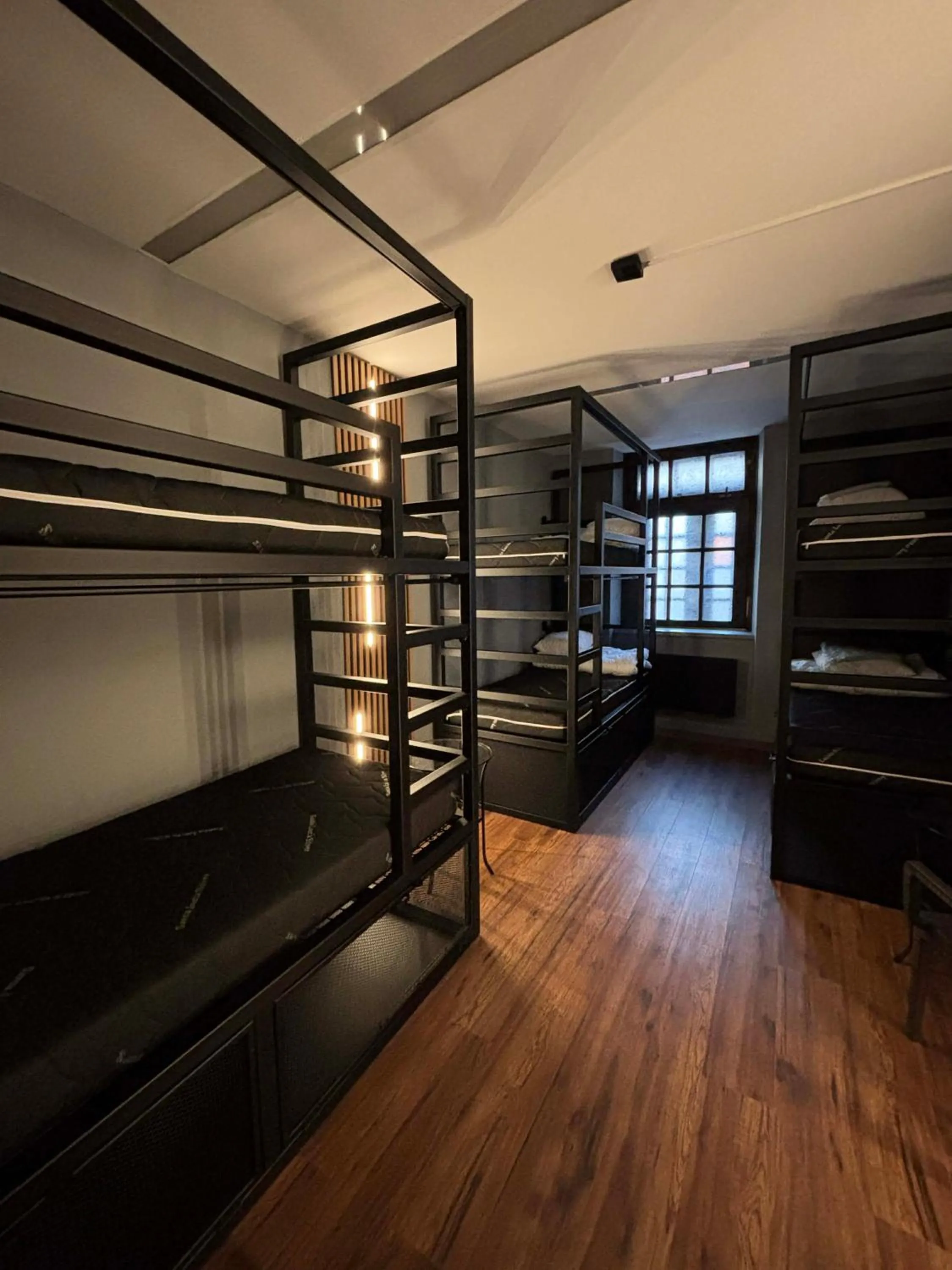 Bed in Greg&Tom Party Hostel