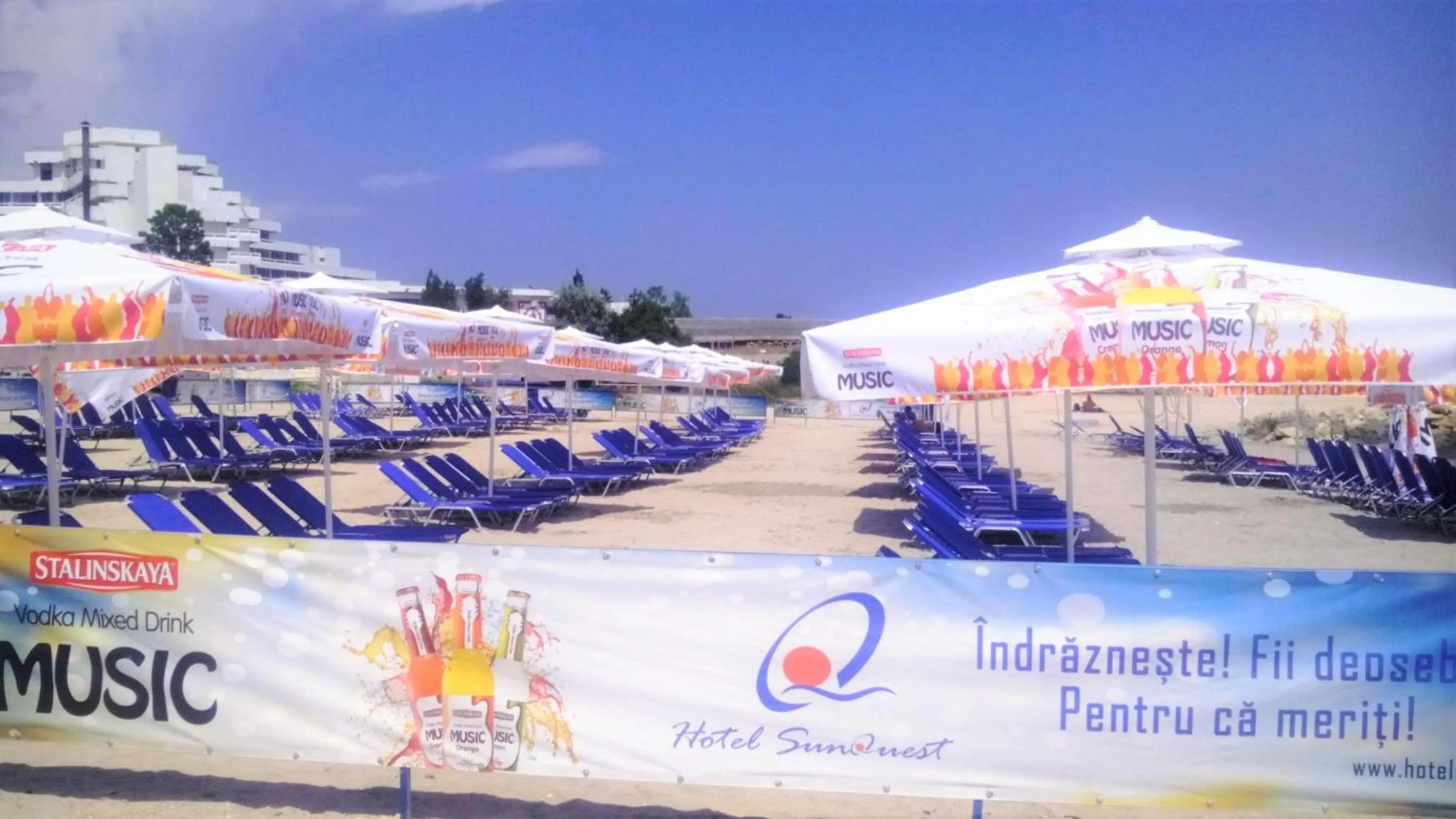 Beach in Hotel Sunquest