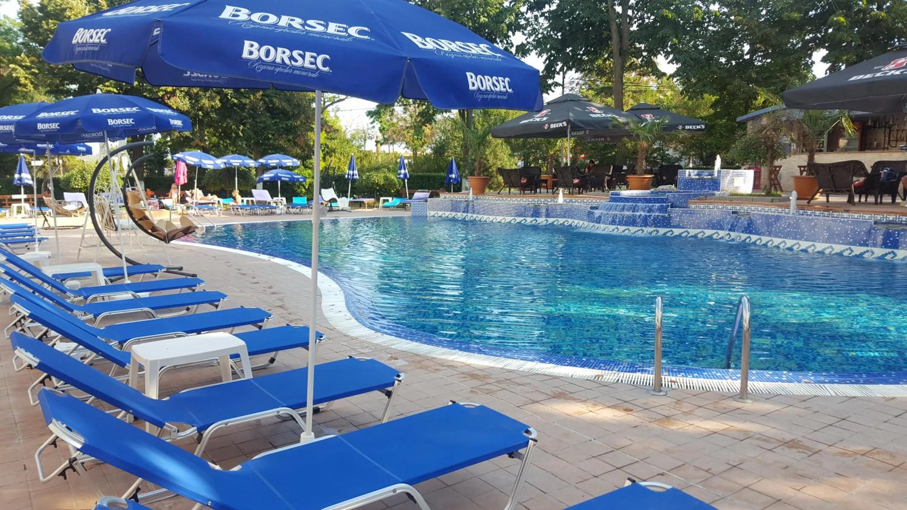 Swimming pool in Hotel Sunquest