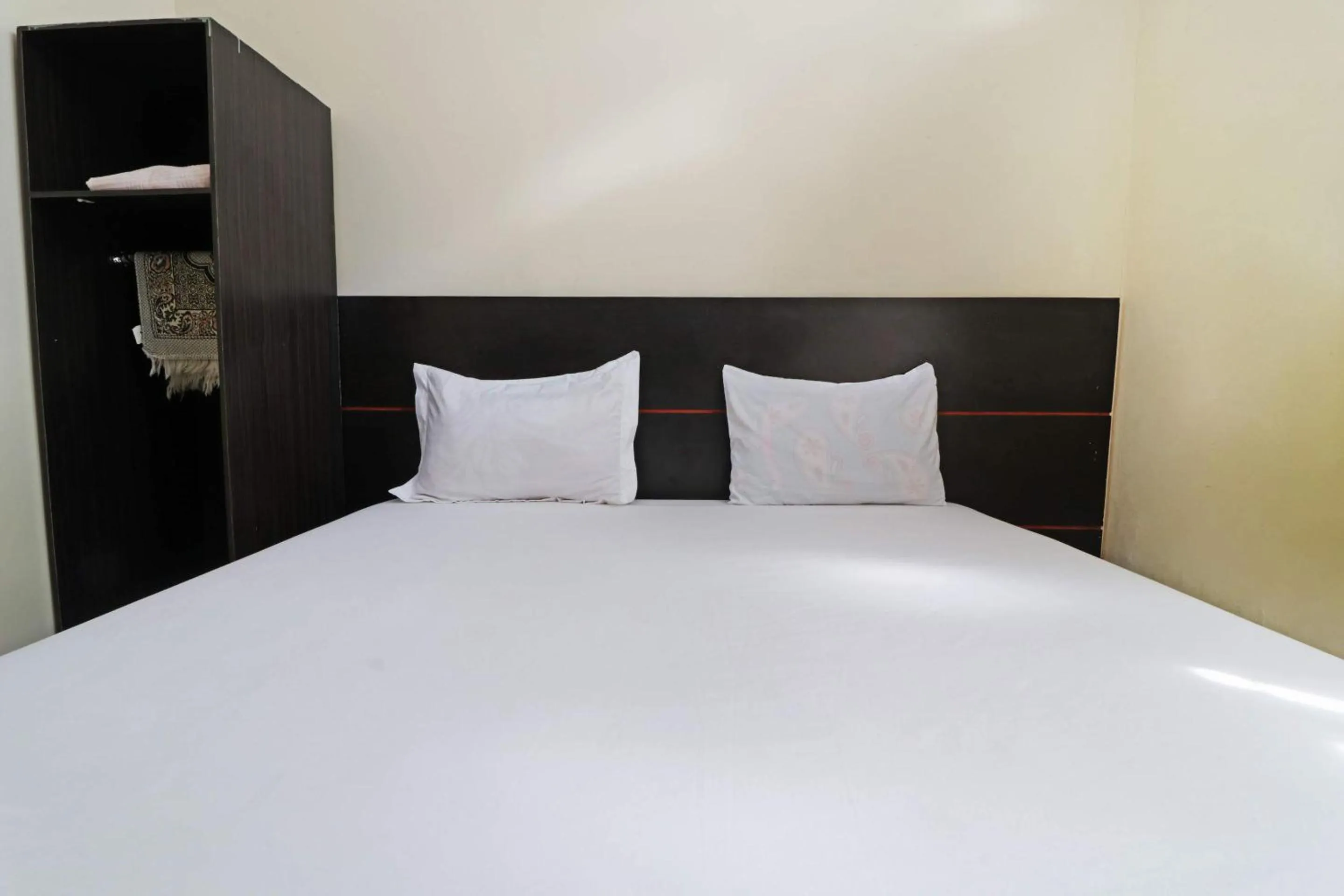 Bedroom, Bed in Utama Syariah