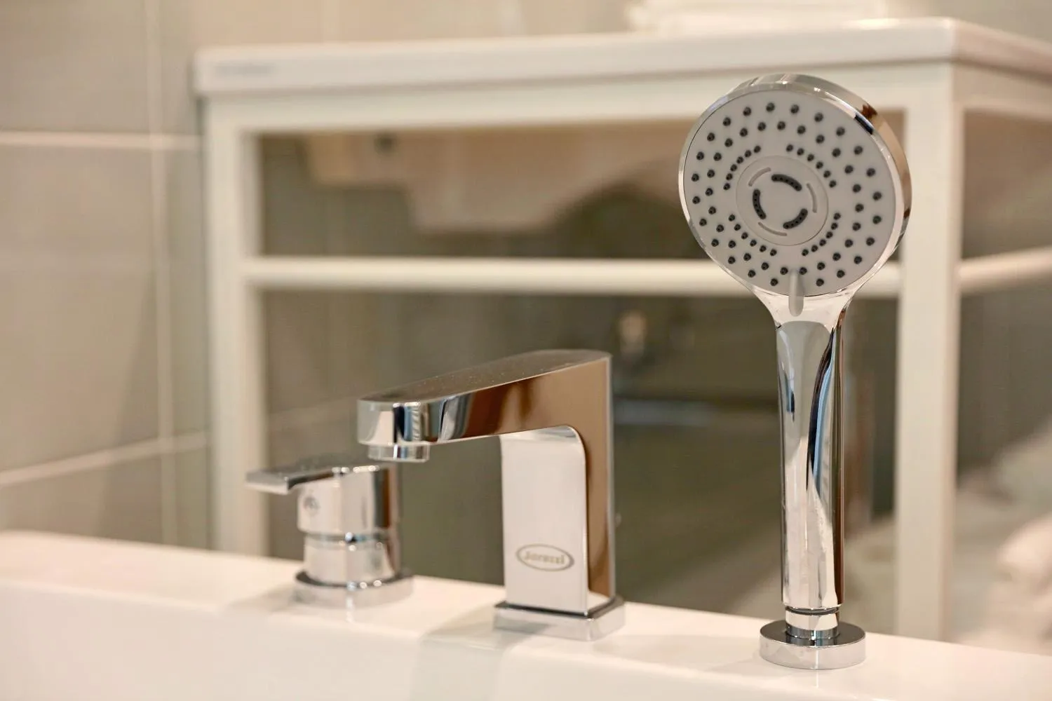 Hot Tub in LE SETTE VIE HOLIDAY HOMES