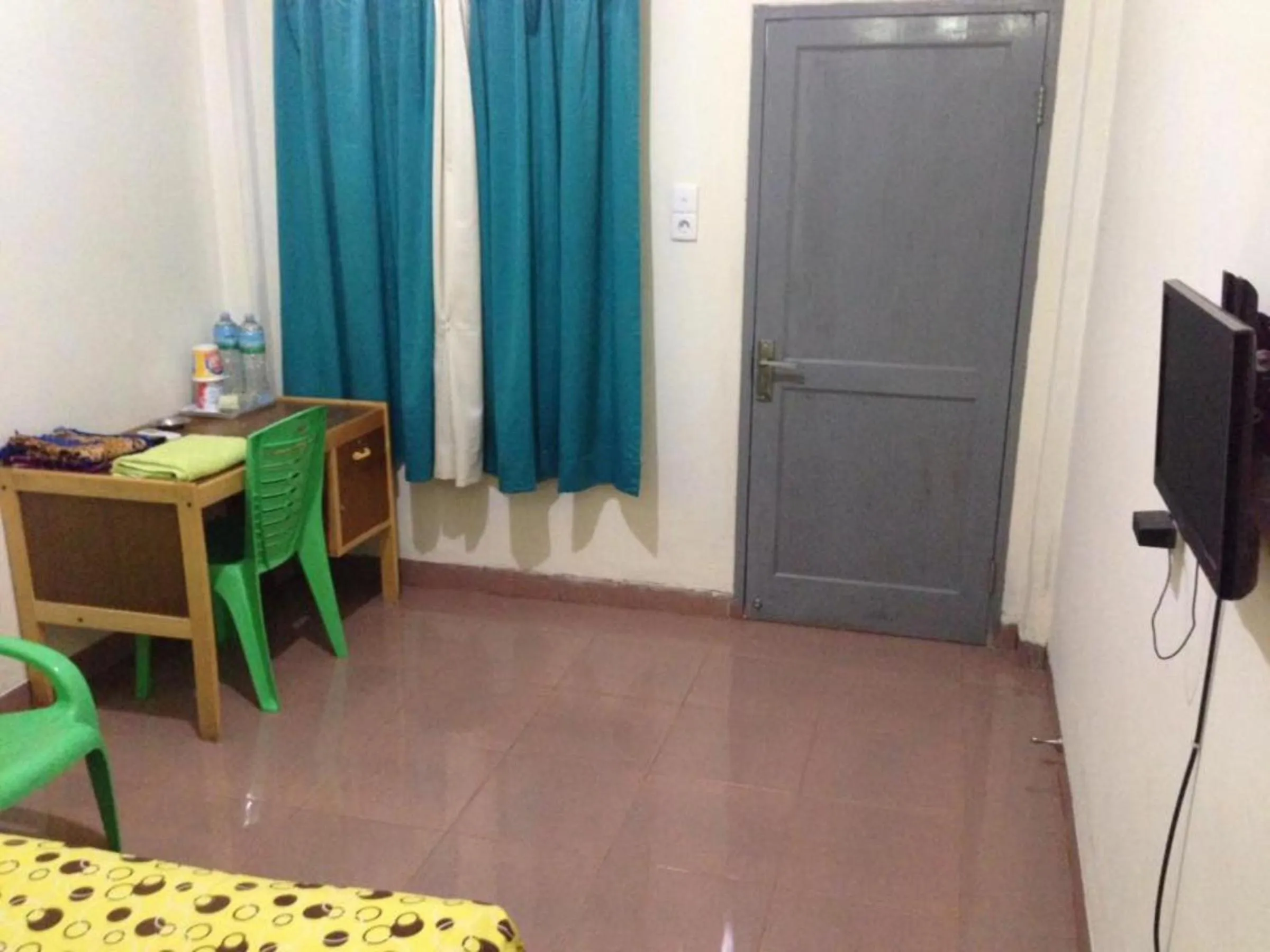 TV and multimedia in Penginapan Syariah