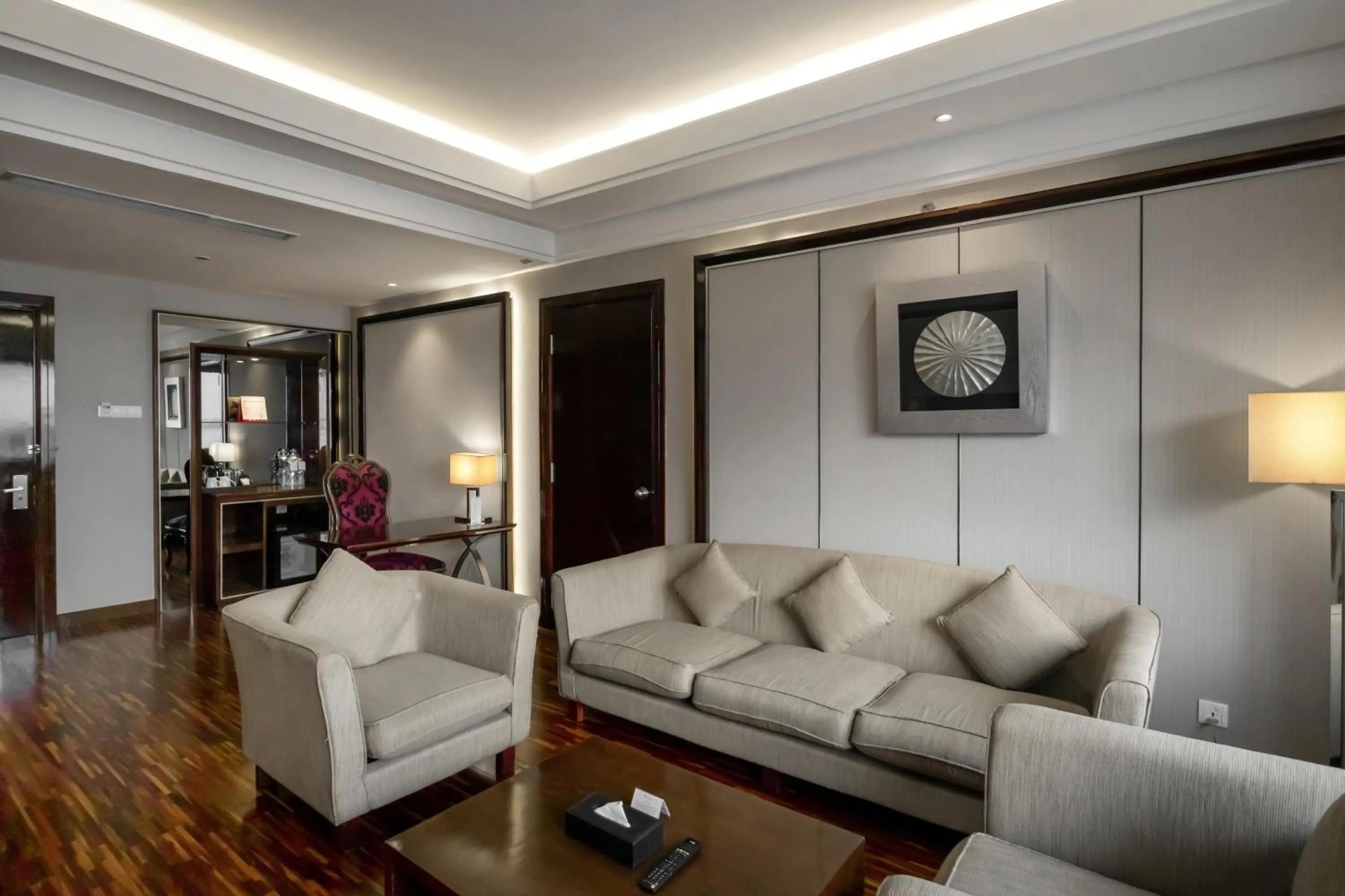 Living room in Swiss-Belhotel Harbour Bay