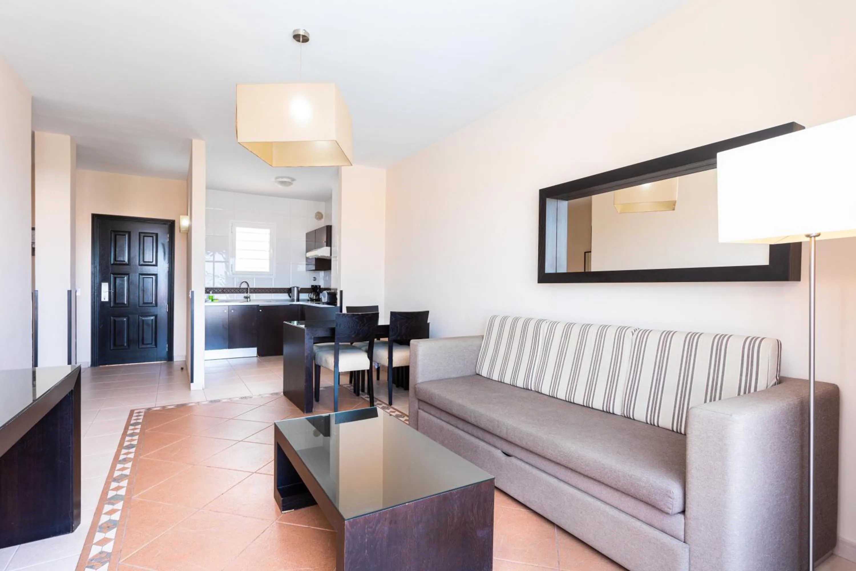 Photo of the whole room in Hotel El Duque