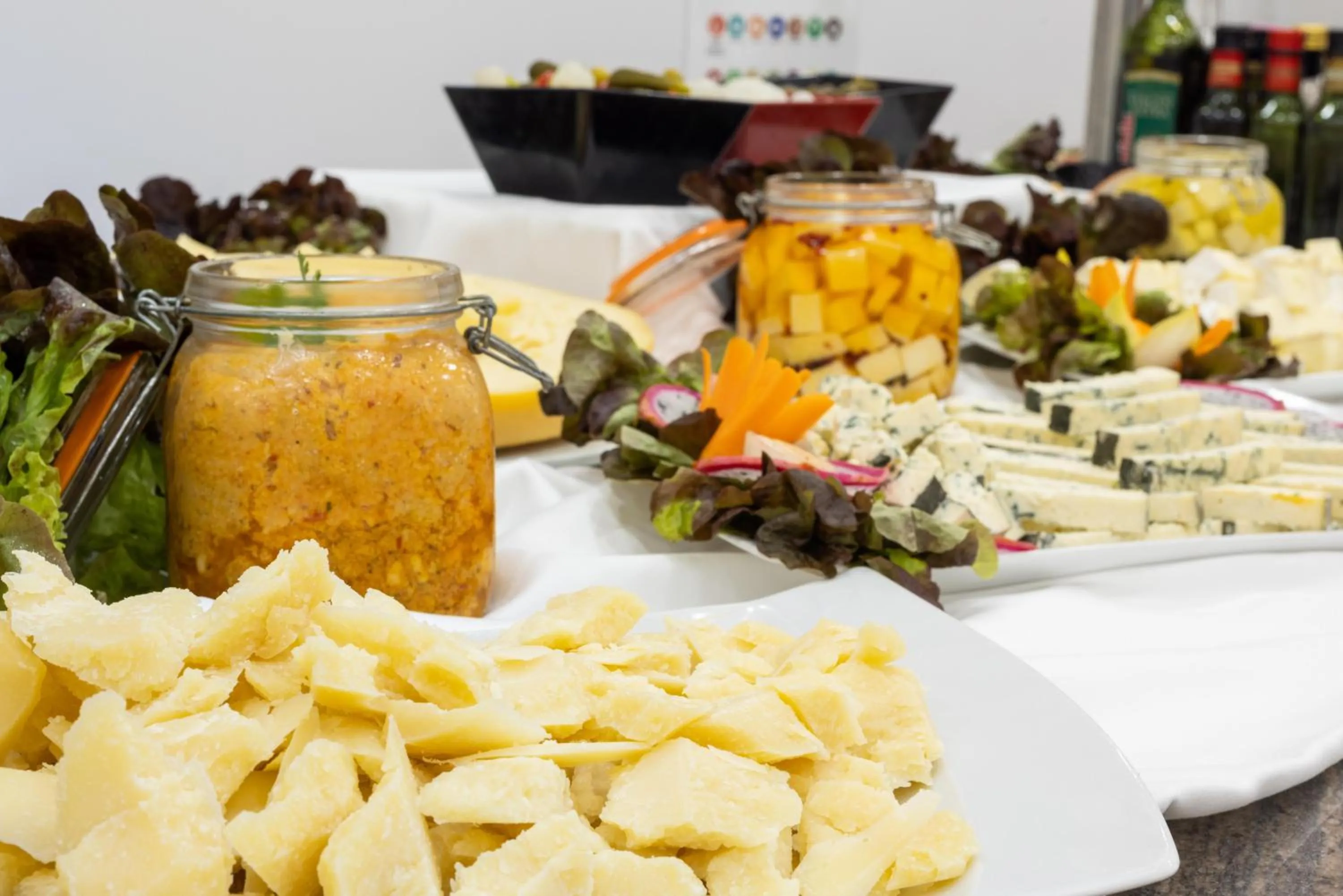 Restaurant/places to eat in Hotel El Duque