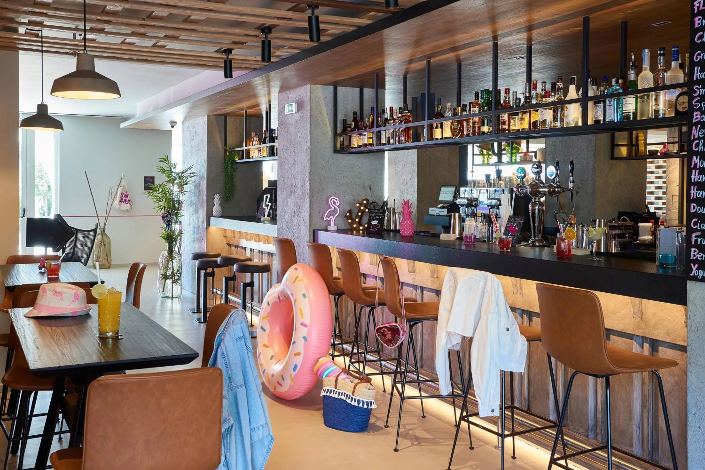 Lobby or reception in Moxy Patra Marina