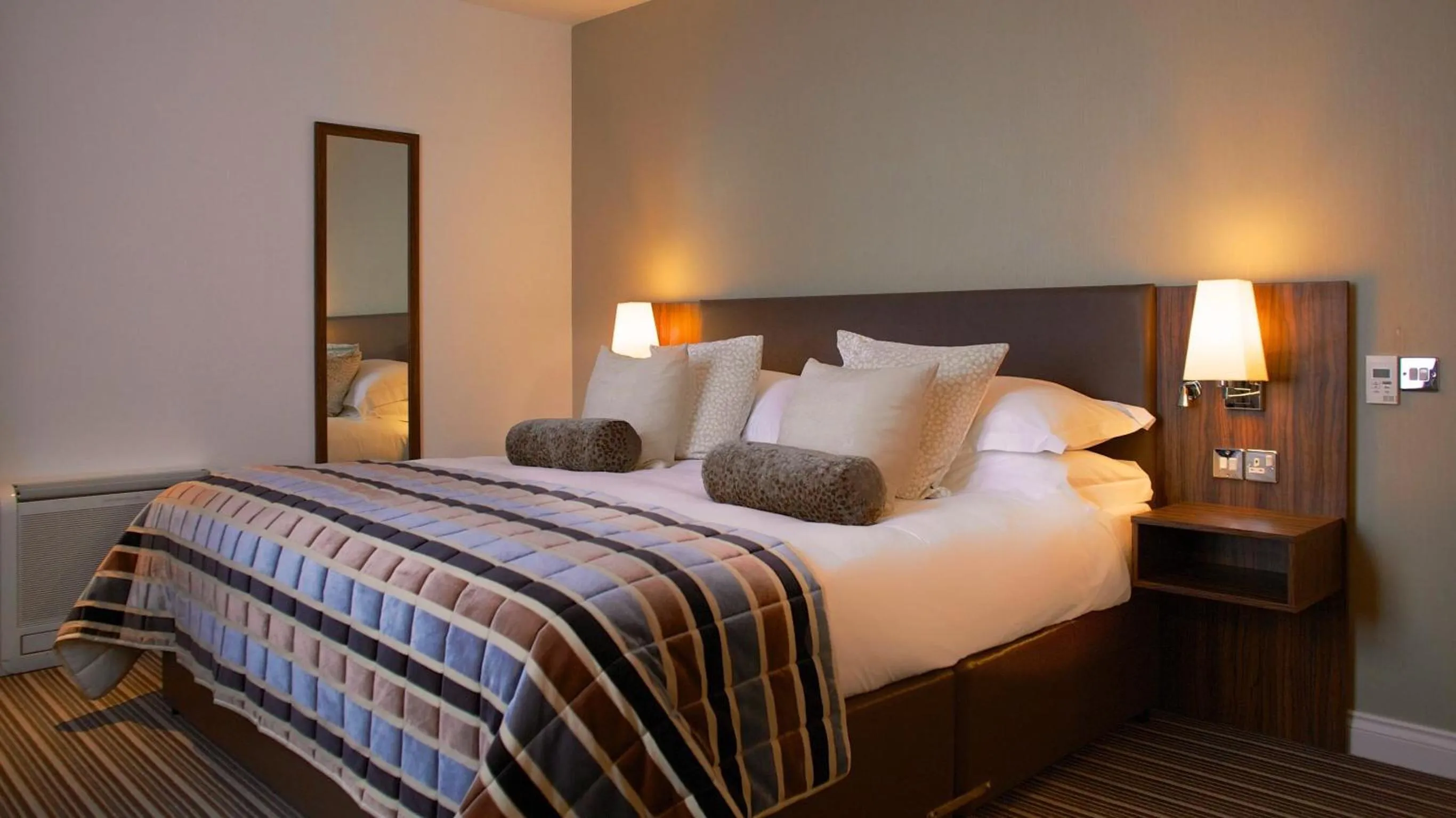 Bedroom, Bed in The Grand Hotel