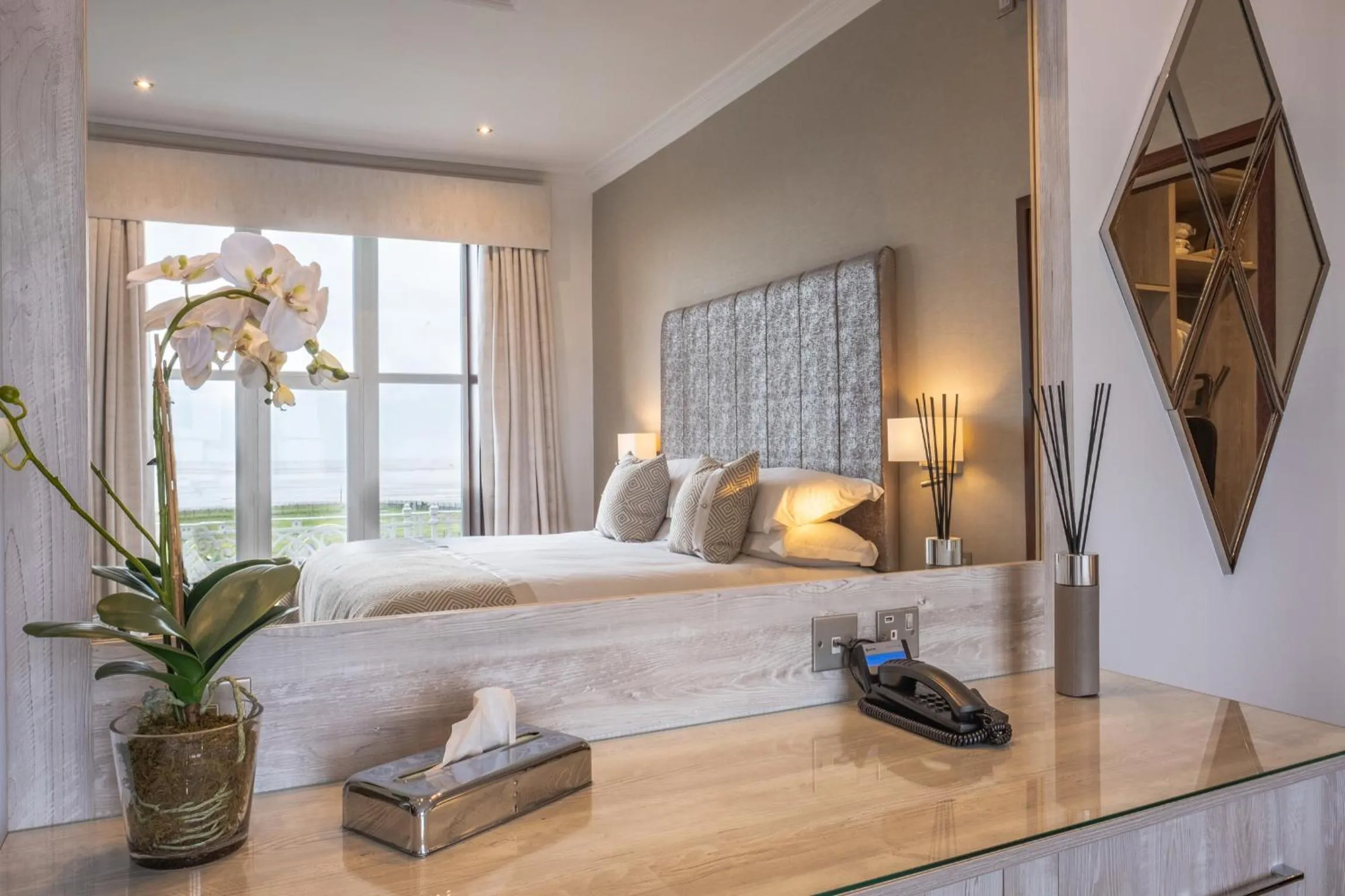 Bedroom, Bed in The Grand Hotel