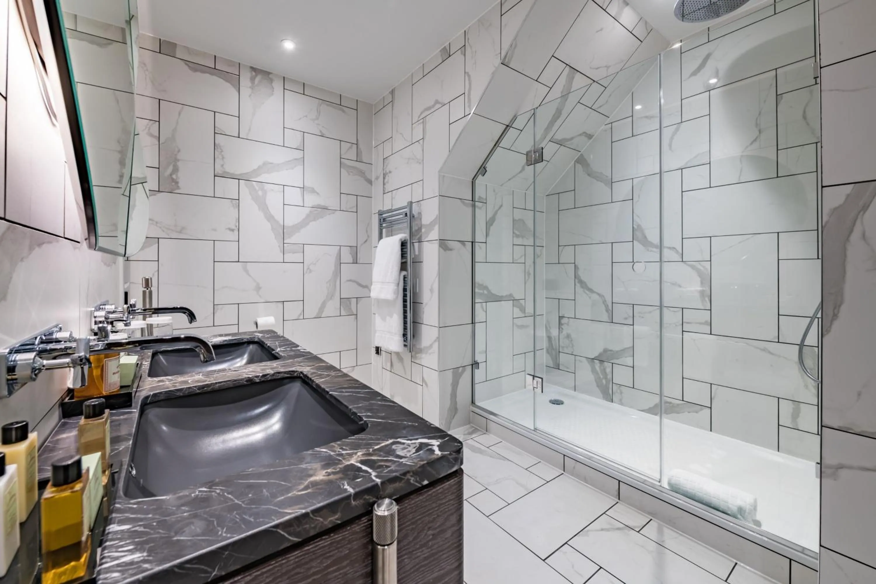 Bathroom in Stock Exchange Hotel, Manchester, Autograph Collection