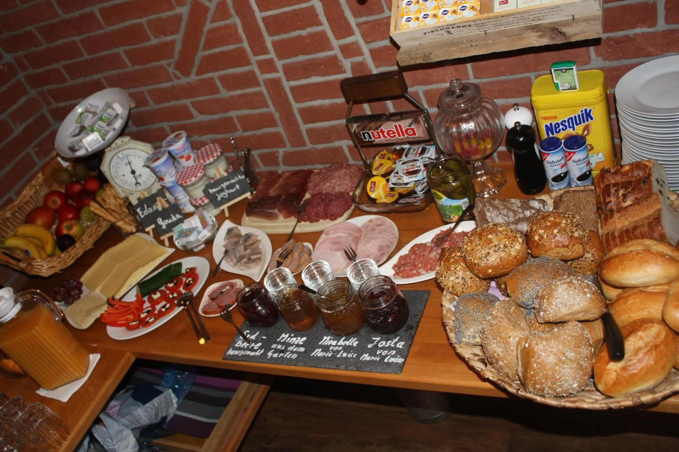 Buffet breakfast in Armarova Ihre Ferienpension