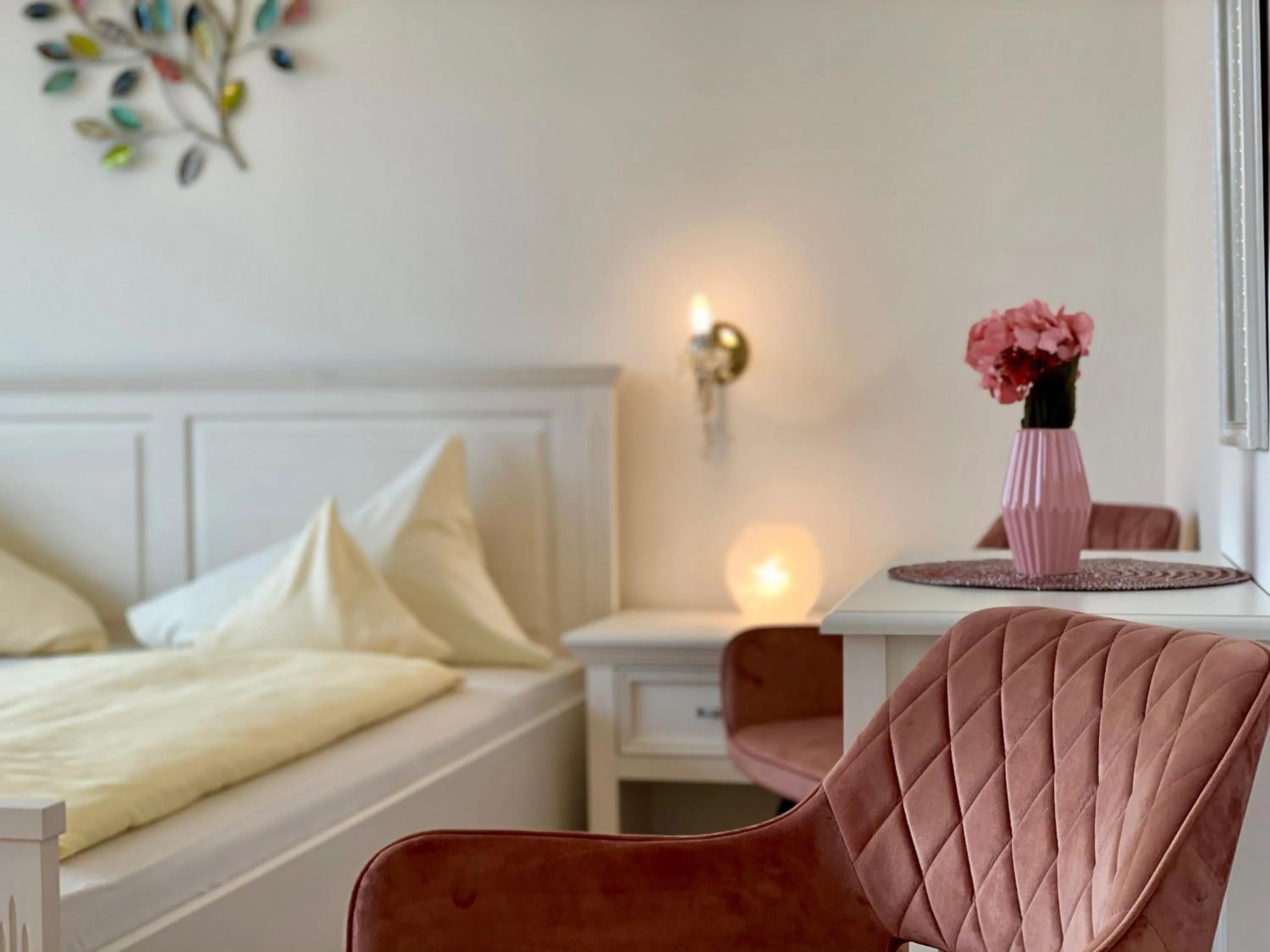 Photo of the whole room, Bed in Hotel Nikolasch