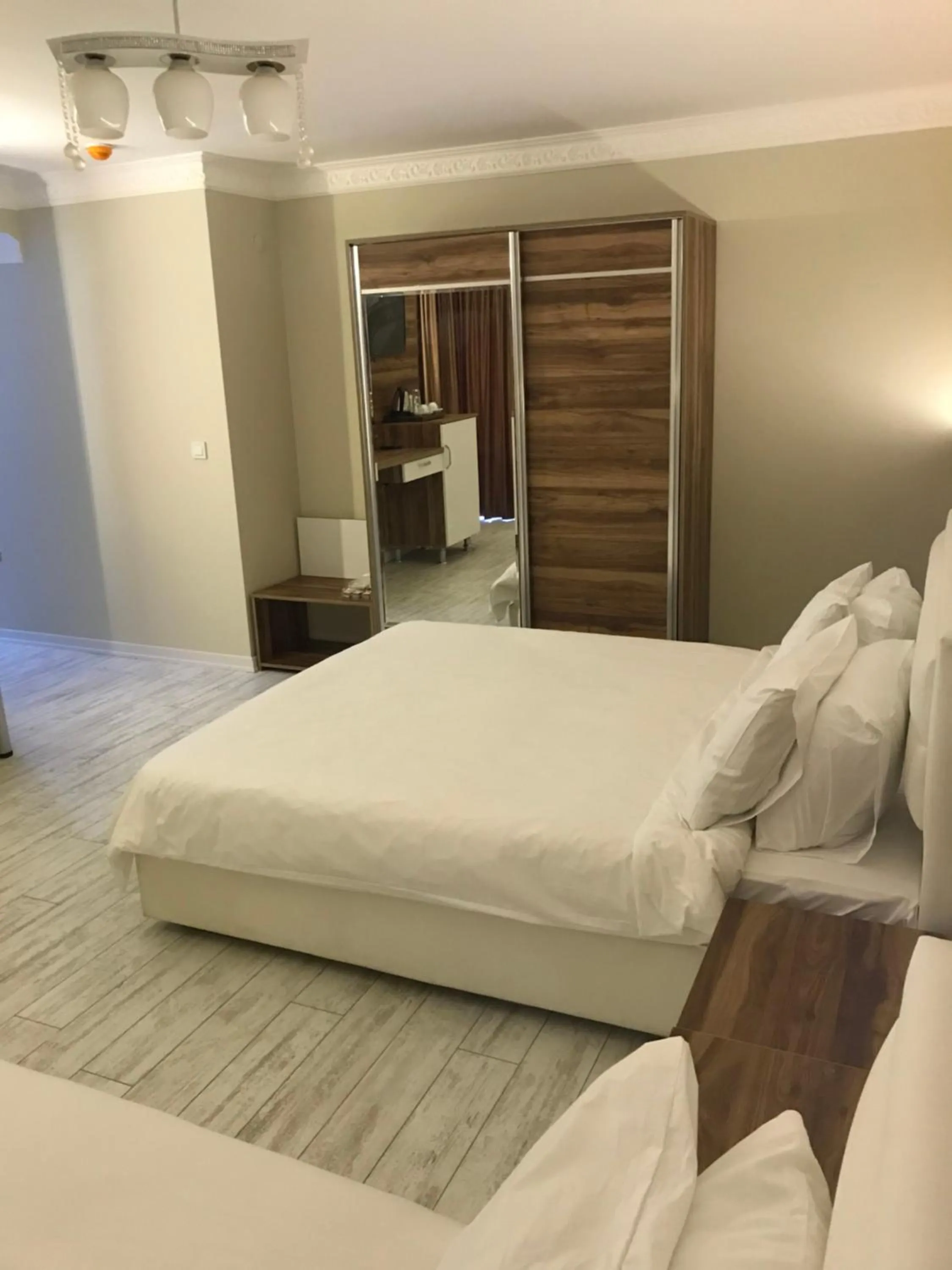 Bed in ANKARA ATLANTİK OTEL