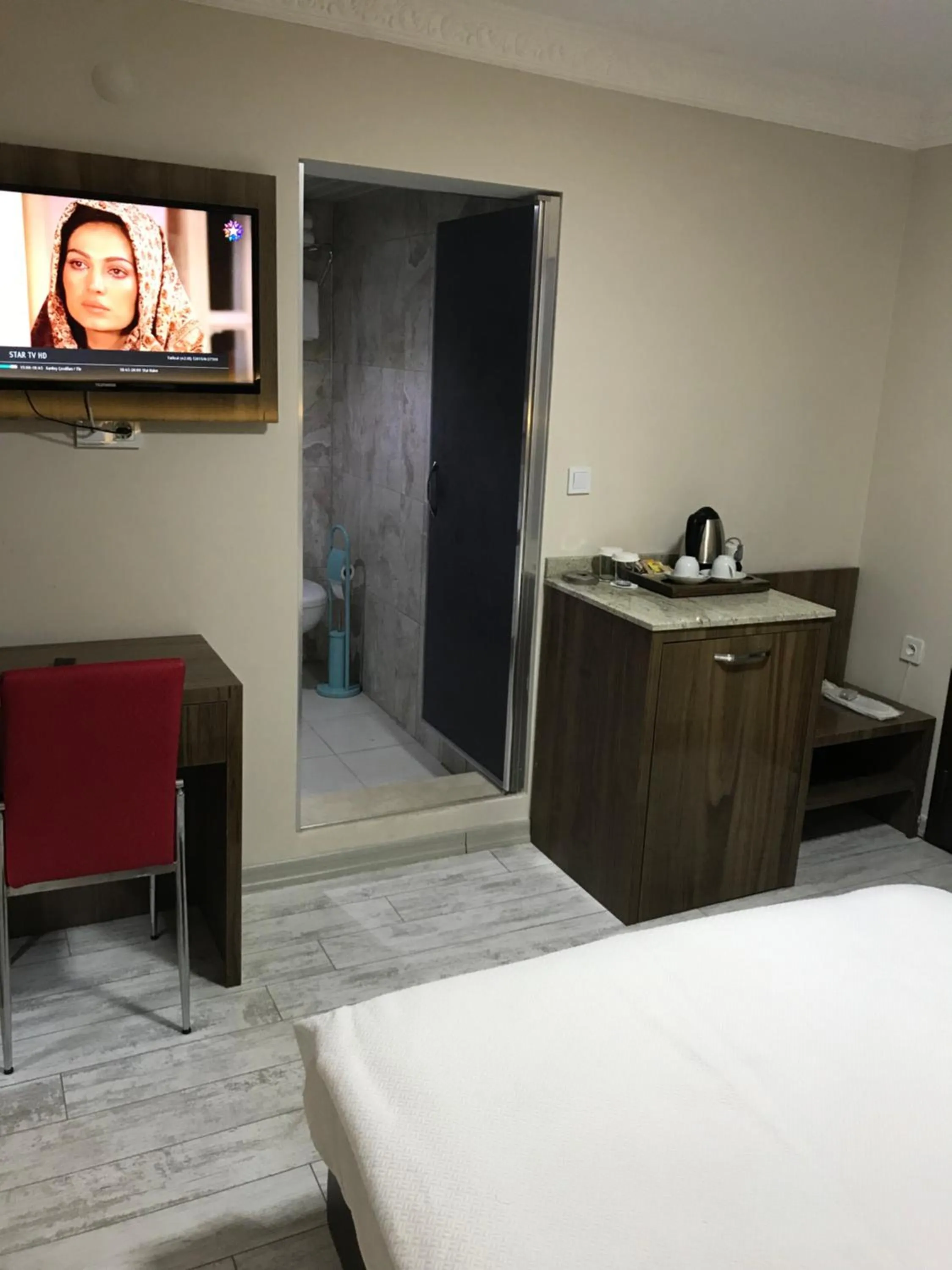 Bed in ANKARA ATLANTİK OTEL