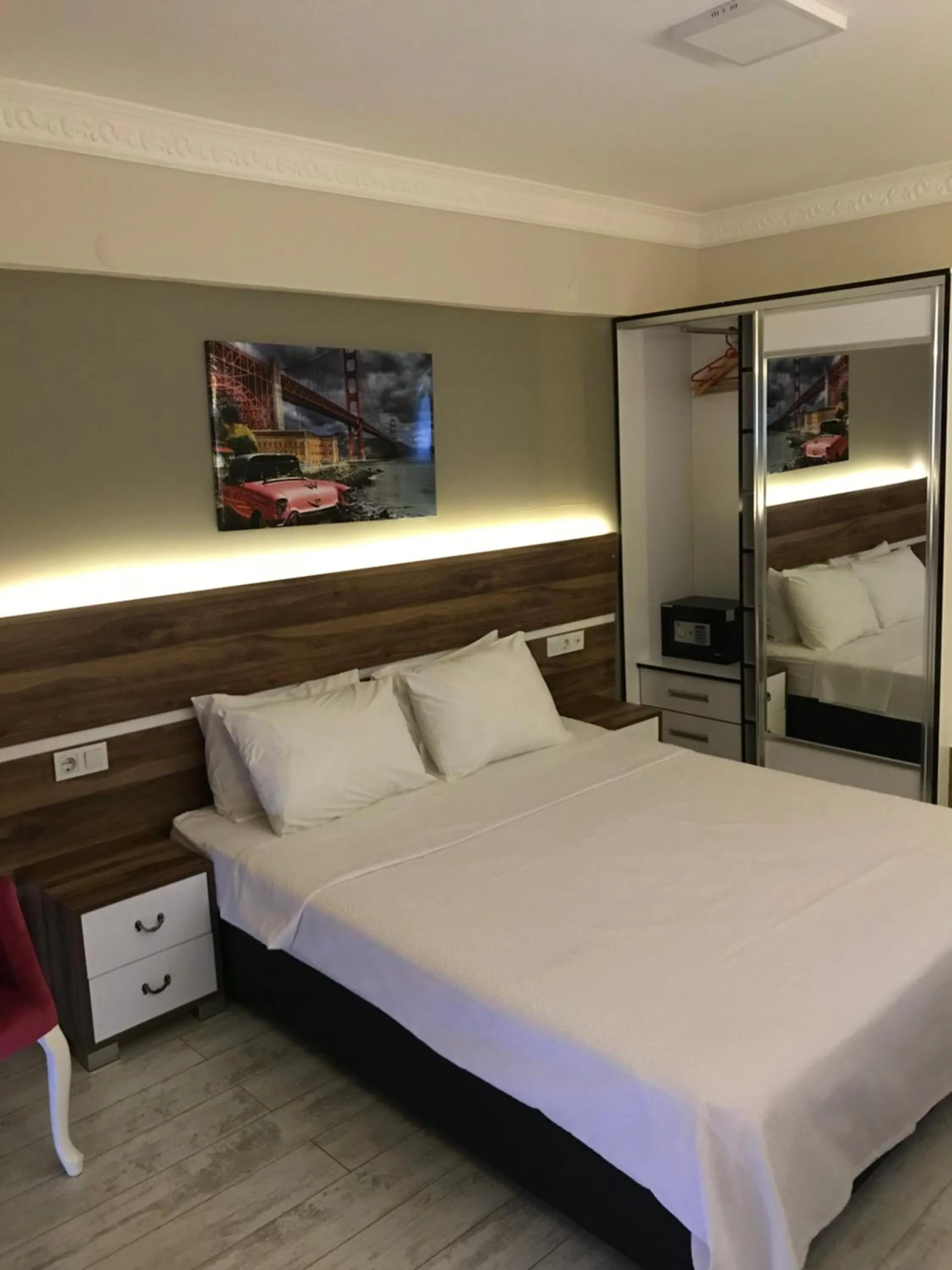 Bed in ANKARA ATLANTİK OTEL