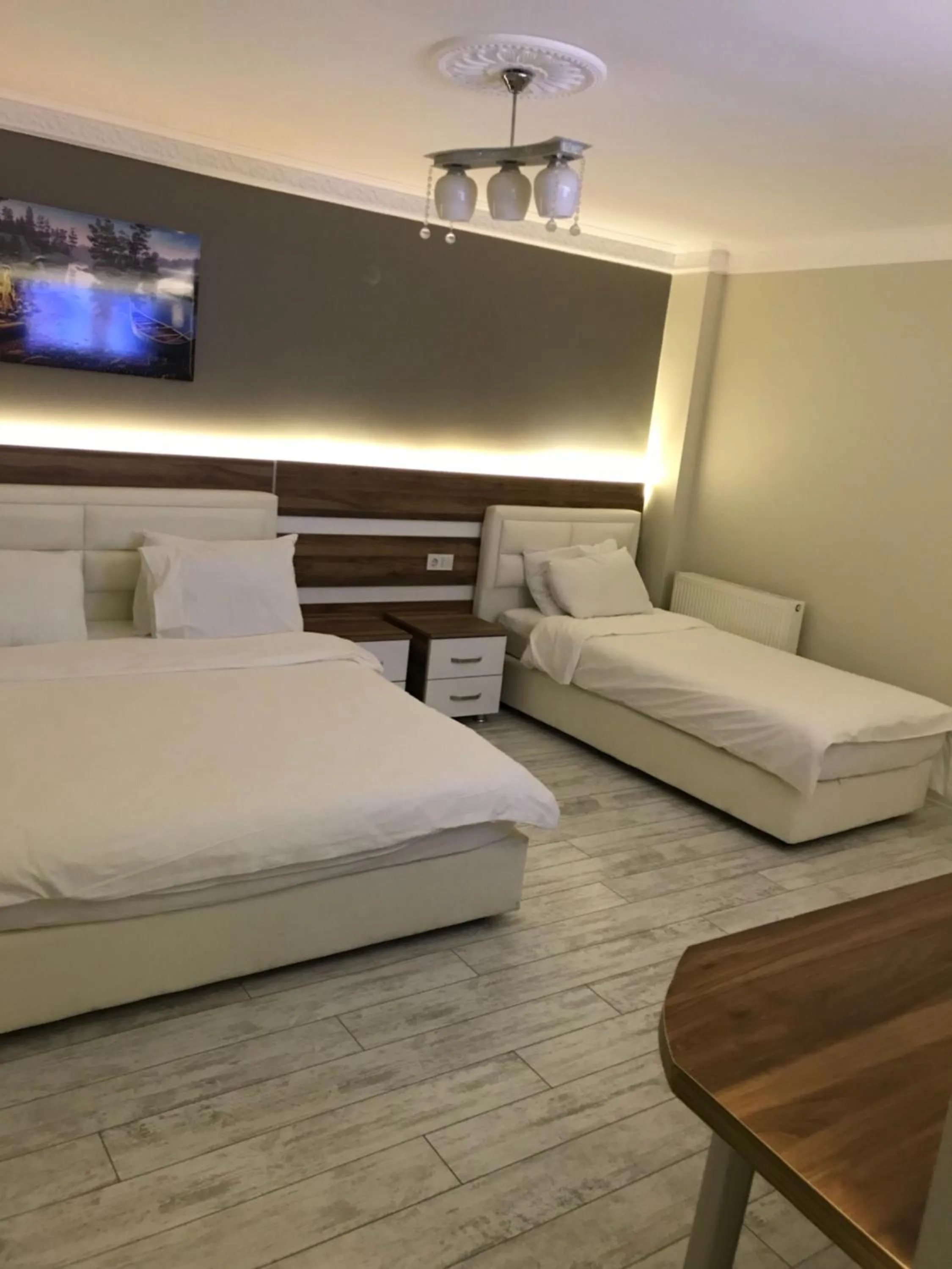 Bed in ANKARA ATLANTİK OTEL