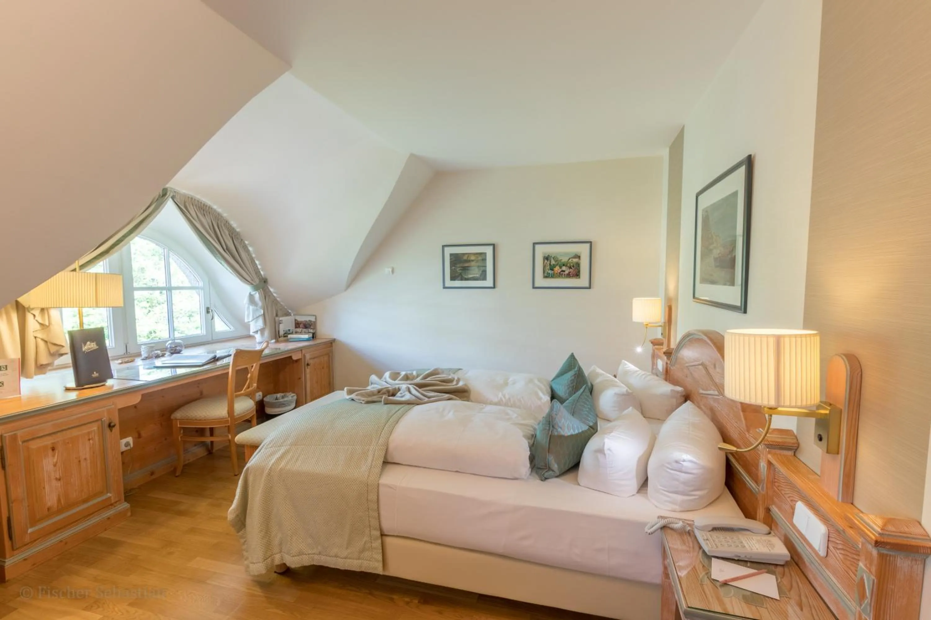 Bedroom, Bed in Romantik Hotel Namenlos