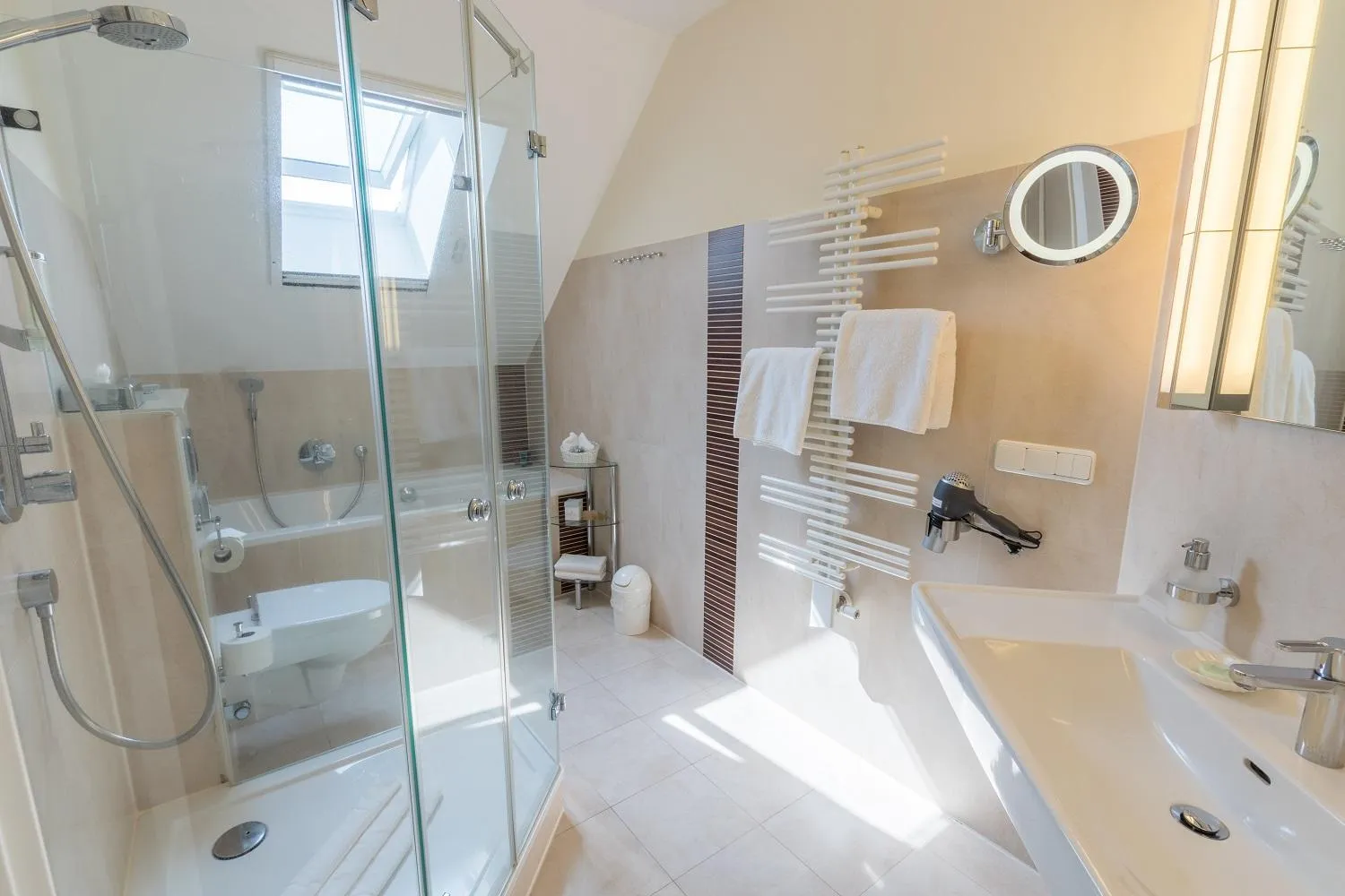 Photo of the whole room in Romantik Hotel Namenlos