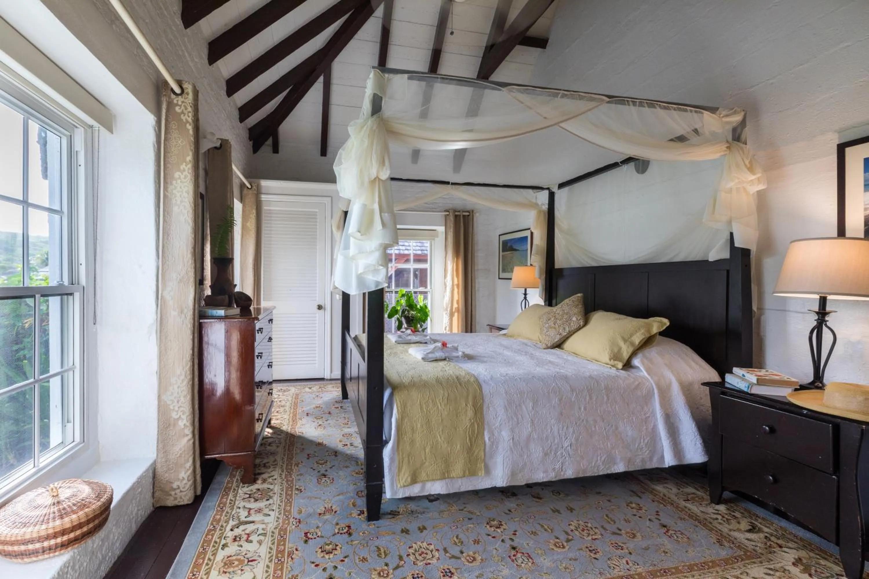 Admiral's Deluxe Room with Sea View in Admiral's Inn and Gunpowder Suites