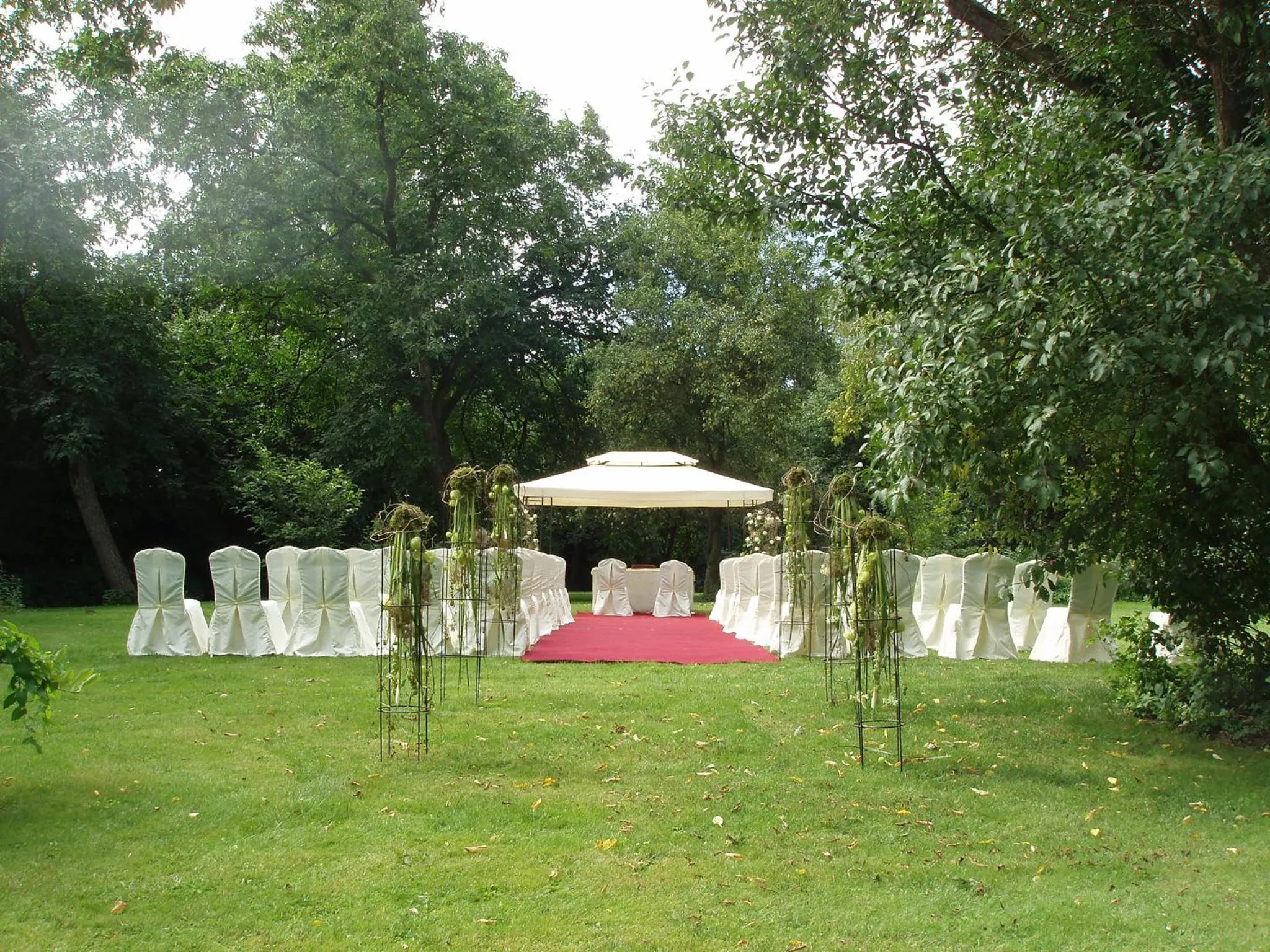 Facade/entrance in Burg Boetzelaer