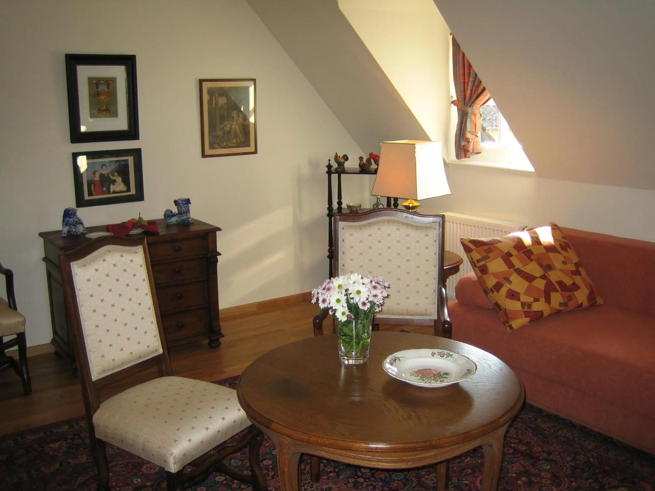 Living room in Burg Boetzelaer